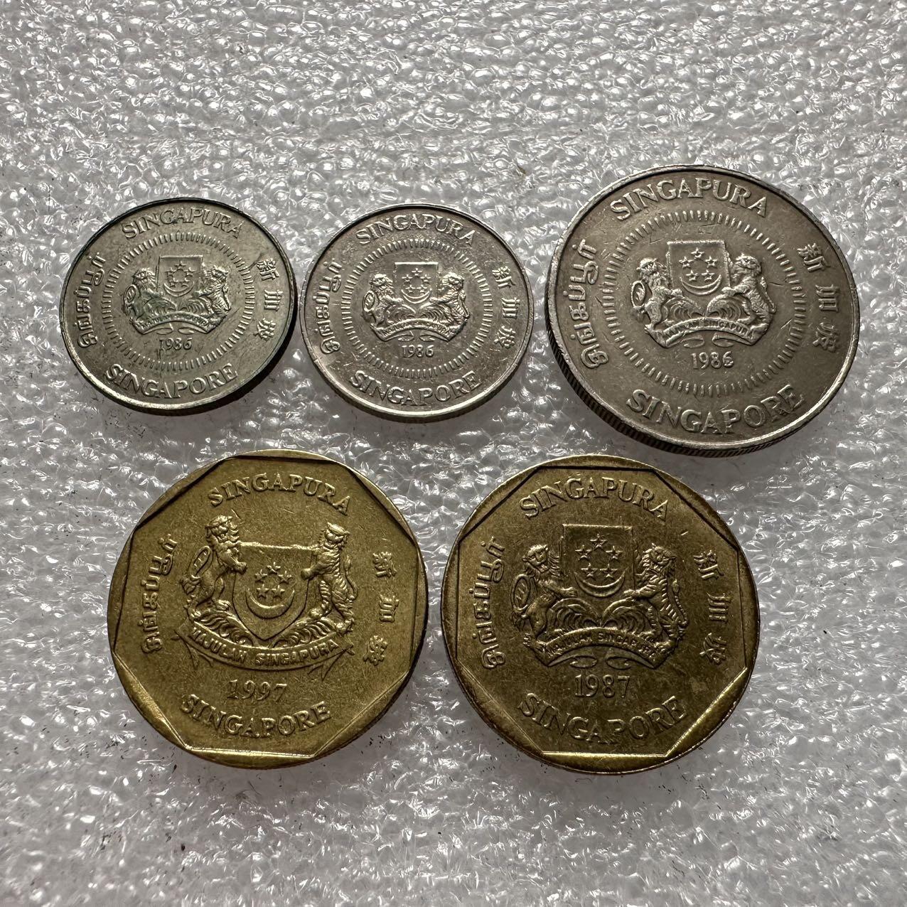 🌹外币初藏🌹🐯2025年第35场  每周二四六晚8️⃣点 接代拍 新加坡五枚