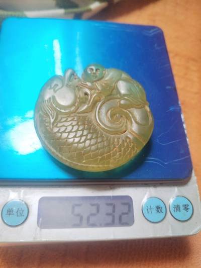 玉石 手串 手镯 手链专场 老碧玉牌子。纯手工雕刻 年年有鱼。