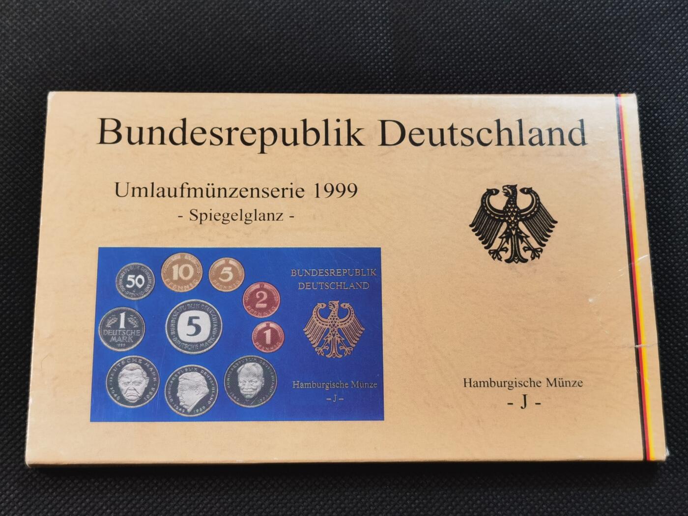  甄臻铺-世界钱币拍卖（第12期）送拍享返佣金等优惠多多 德国1999年官方精制套币（J），包装正面有伤，图1可见