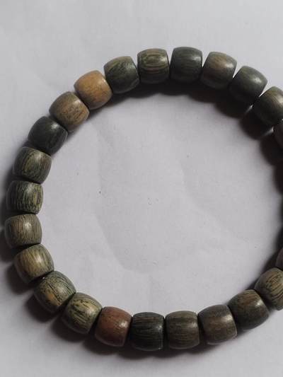 玉石 手串 手镯 手链专场 绿檀木直切手串。