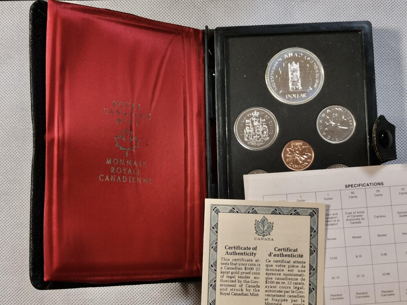  甄臻铺-世界钱币拍卖（第12期）送拍享返佣金等优惠多多 加拿大1977年官方精制套币（含1枚精制银币，证书），几乎未氧化，现在难得一见