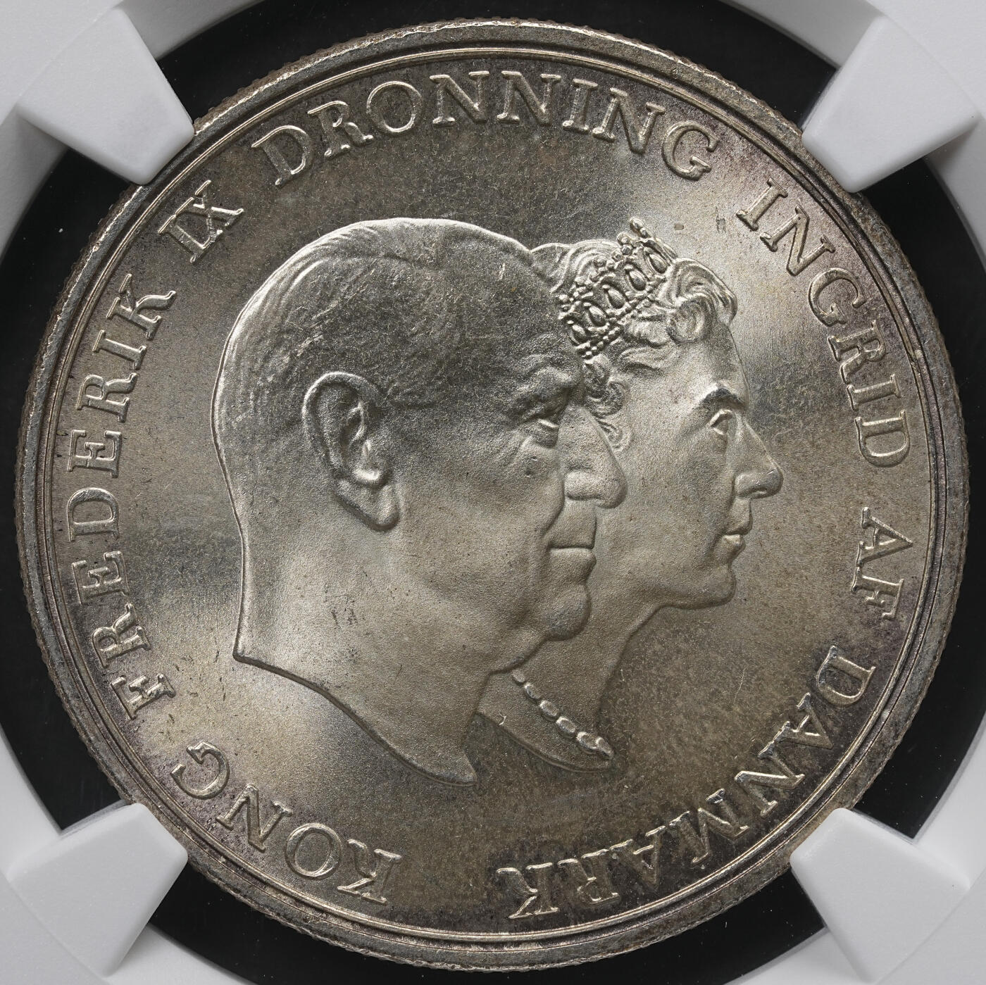 修遠堂世界钱币第六十五期 NGC MS66 1960年丹麦国王银婚5克朗银币