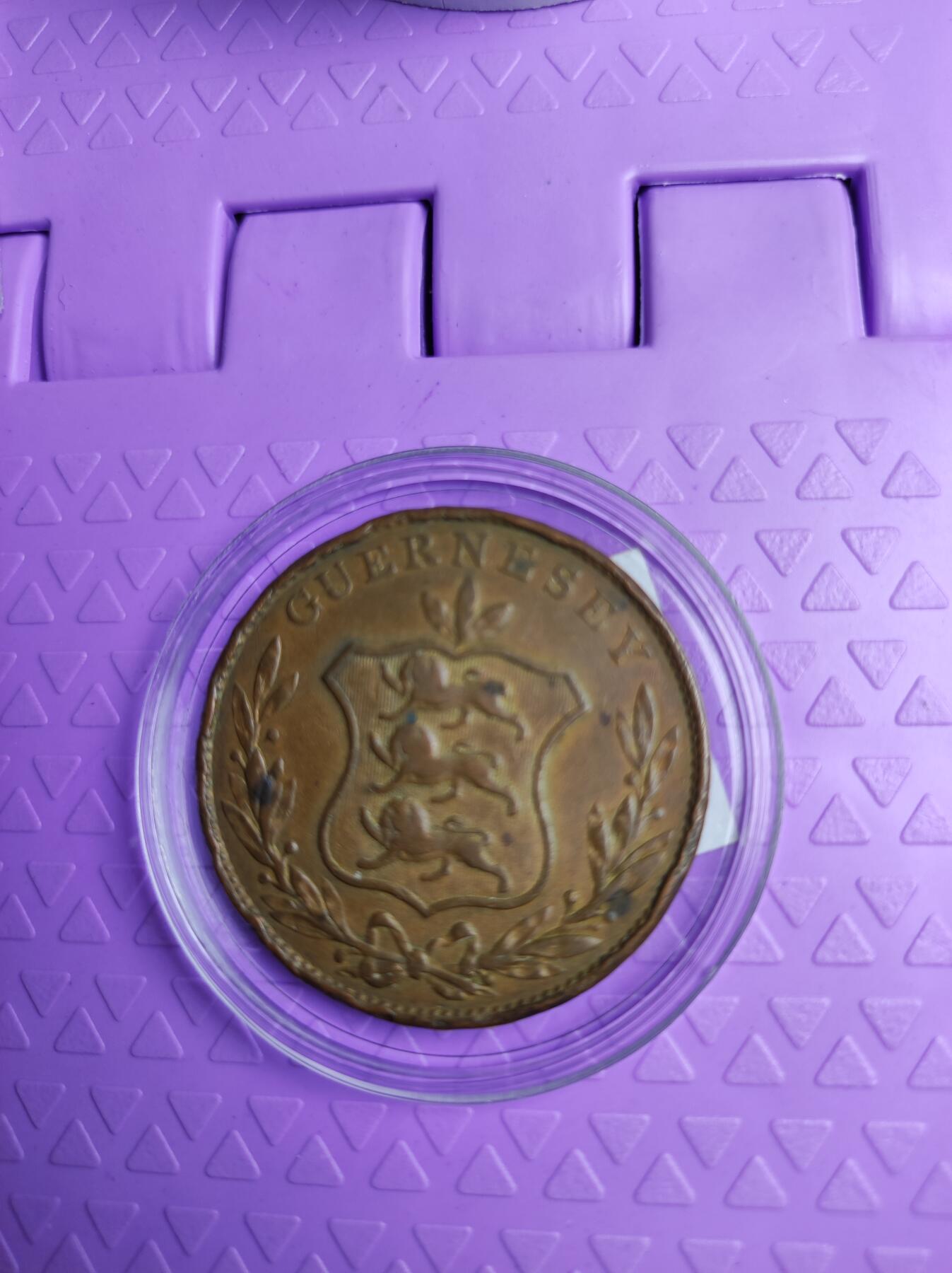 英国根西岛1834年8道布大铜币 首年首版直径34mm 厚重铜板 发行量22万枚 不是后期很薄的那种 