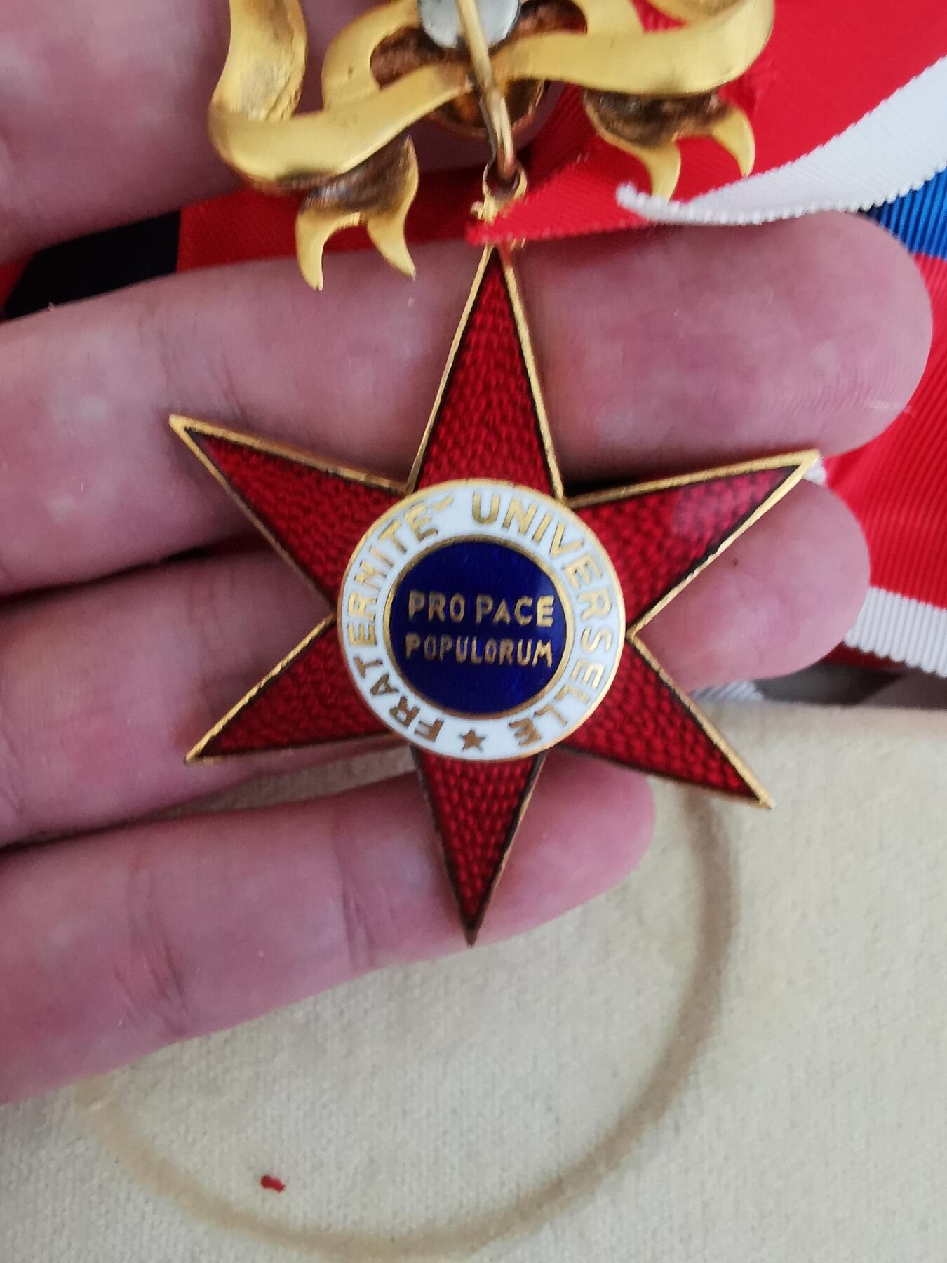 老王徽章第112期