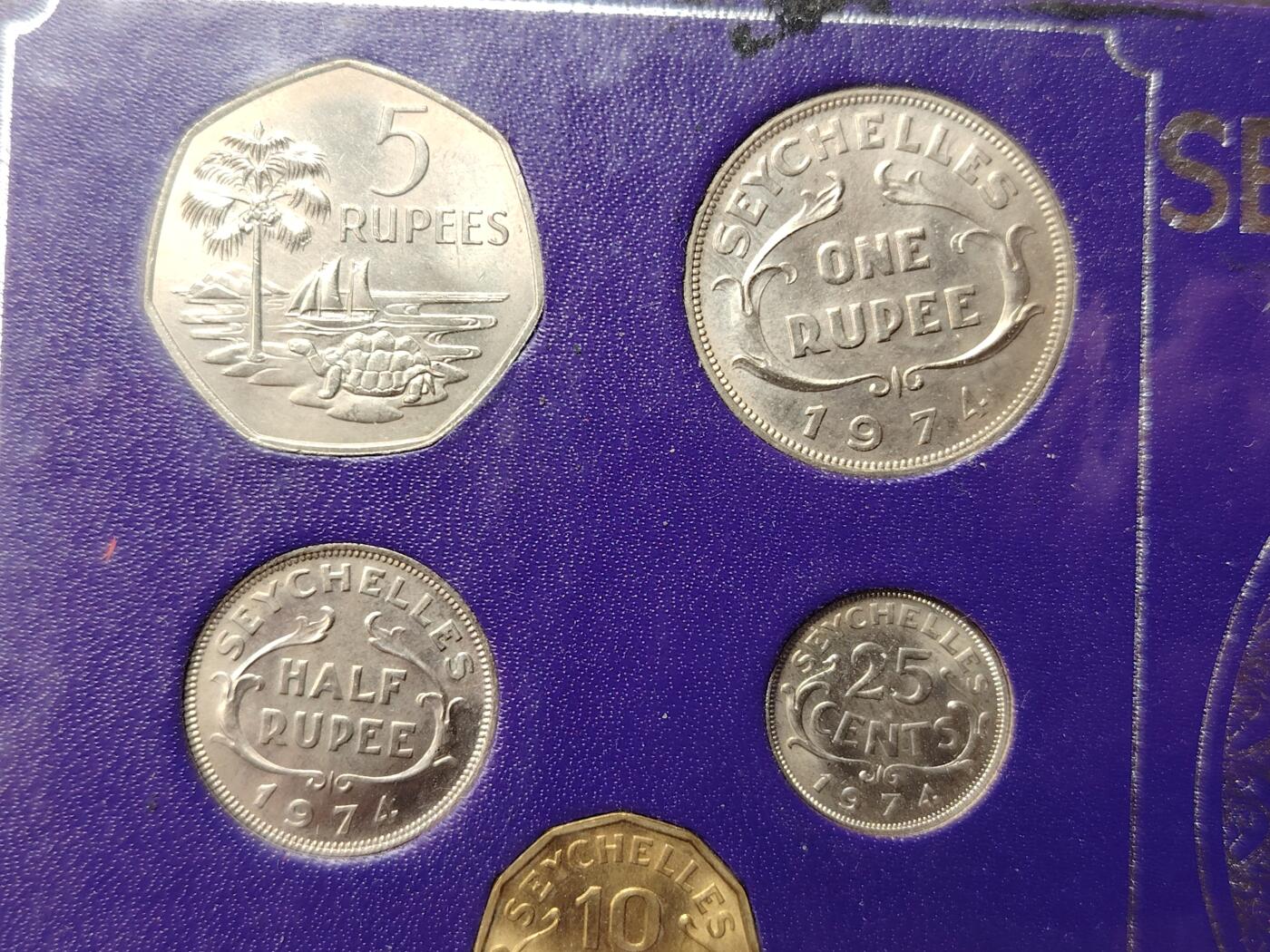 布加迪🐬～世界钱币(上海)🌾第 214 期 /  各国套币和散币