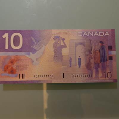 【世界钱币】精选微拍第174期暨2025年第13期  近期卖剩新品上架专场（一） 2000年加拿大10元 旅版初版无金属线 全新绝品