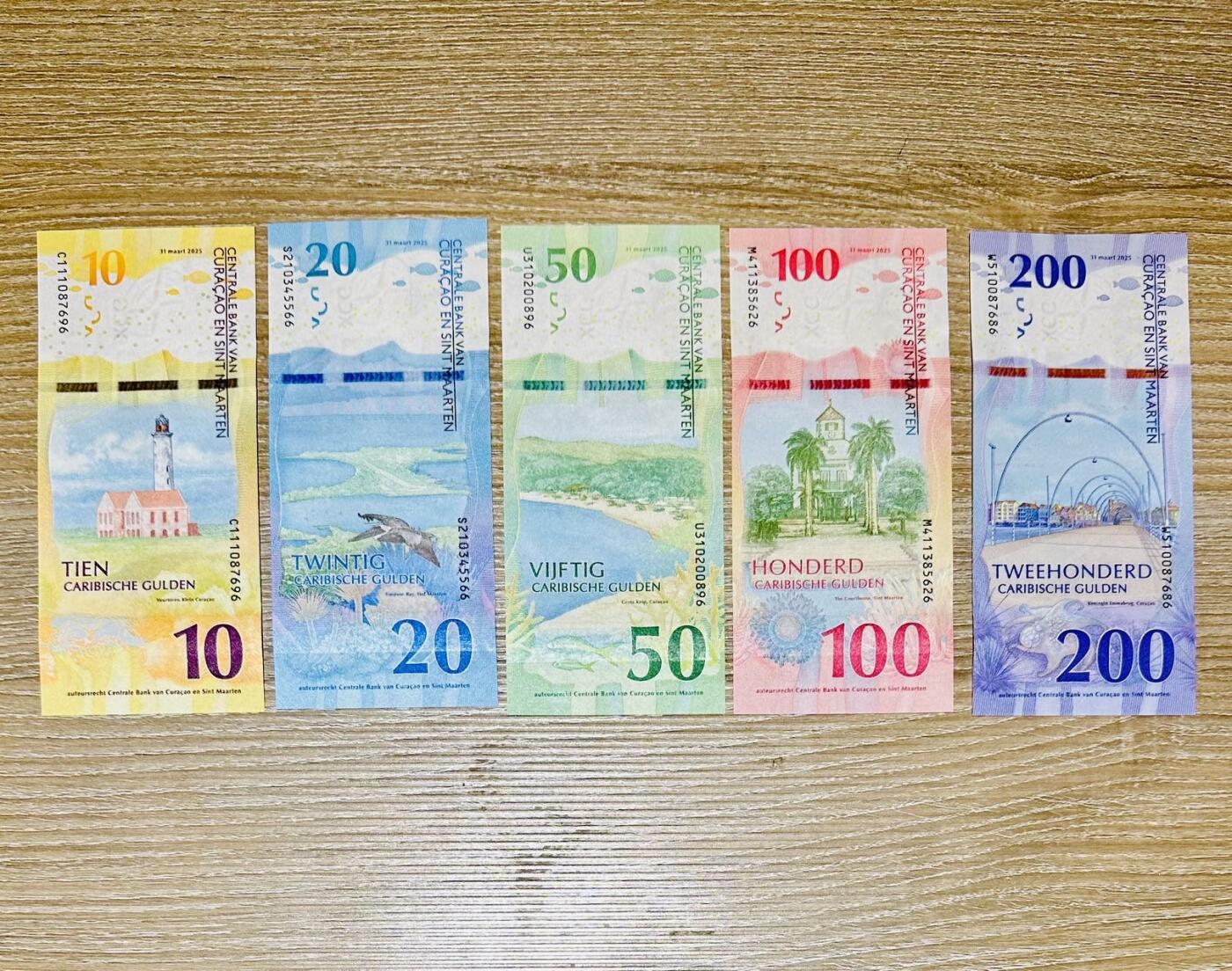 🇨🇼¥ ¥库拉索和圣马丁2025年10-20-50-100-200东加勒比盾，首发冠