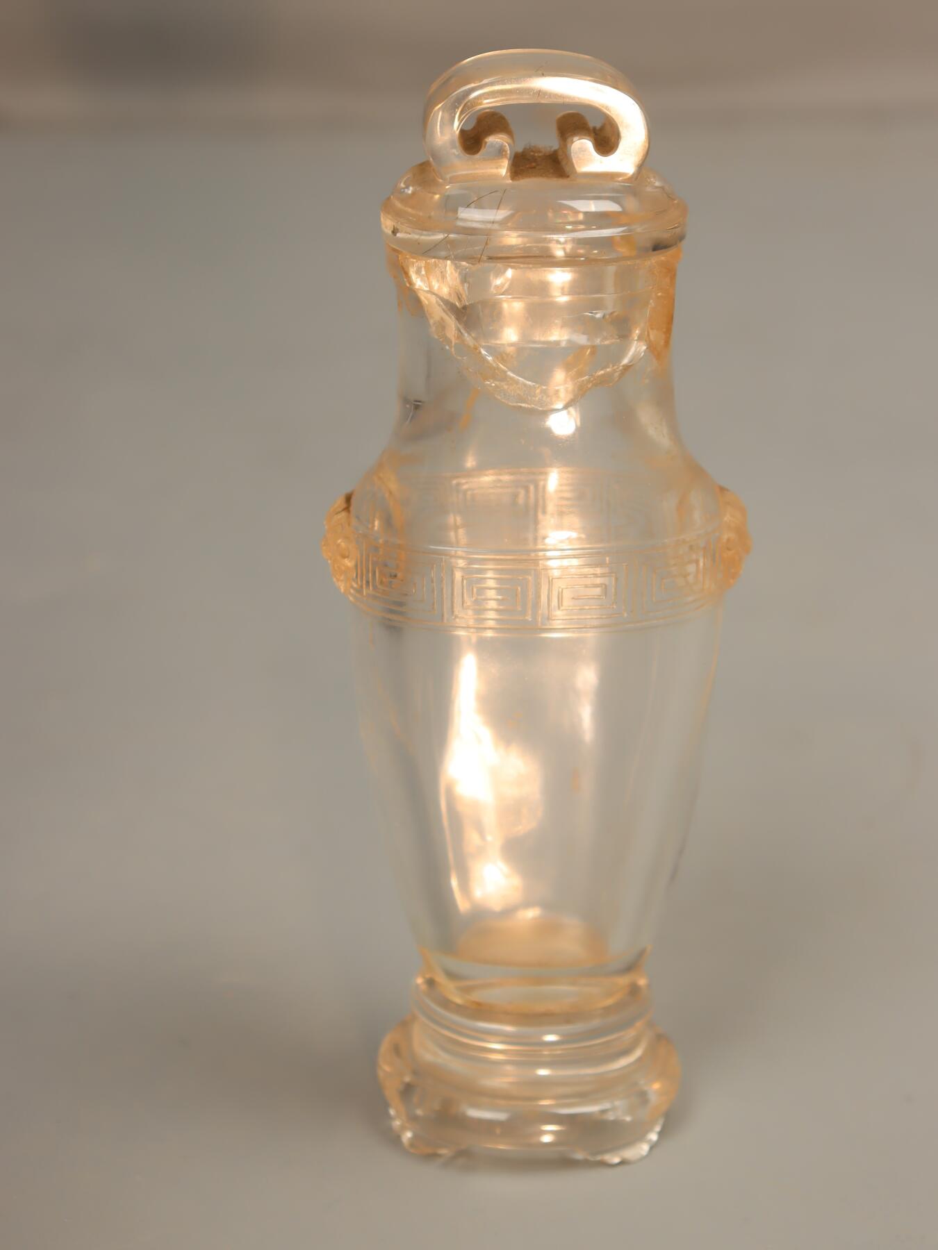 承乾2025迎春文物艺术品拍卖会 水晶摆瓶 清代 20.5*7.5cm 水晶