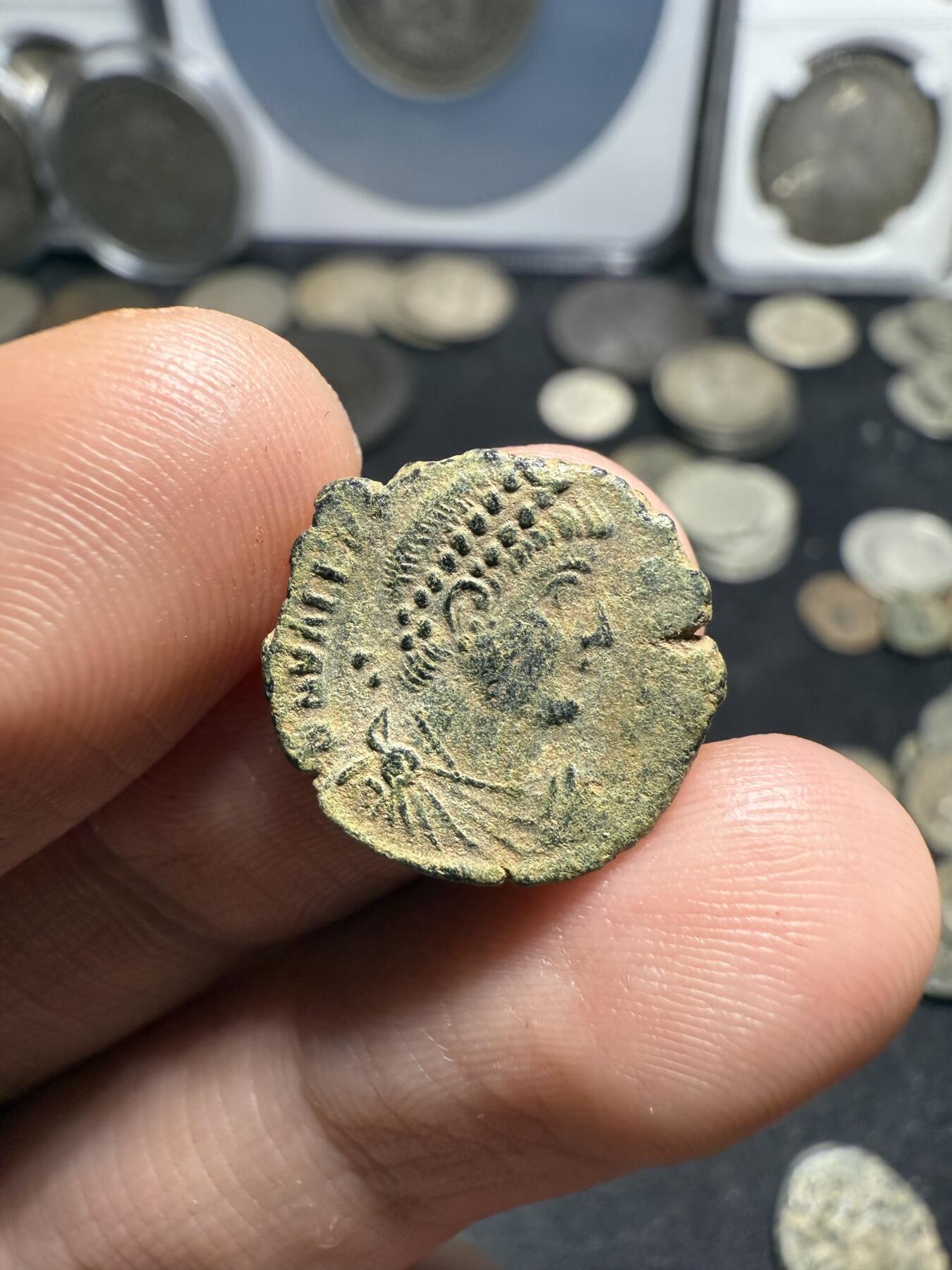 南宋泉阁俄币 外币 国币 专场第九期【送拍无额外佣金】 古罗马 公元375-392年 瓦伦提尼安二世铜币 细节不错 好品