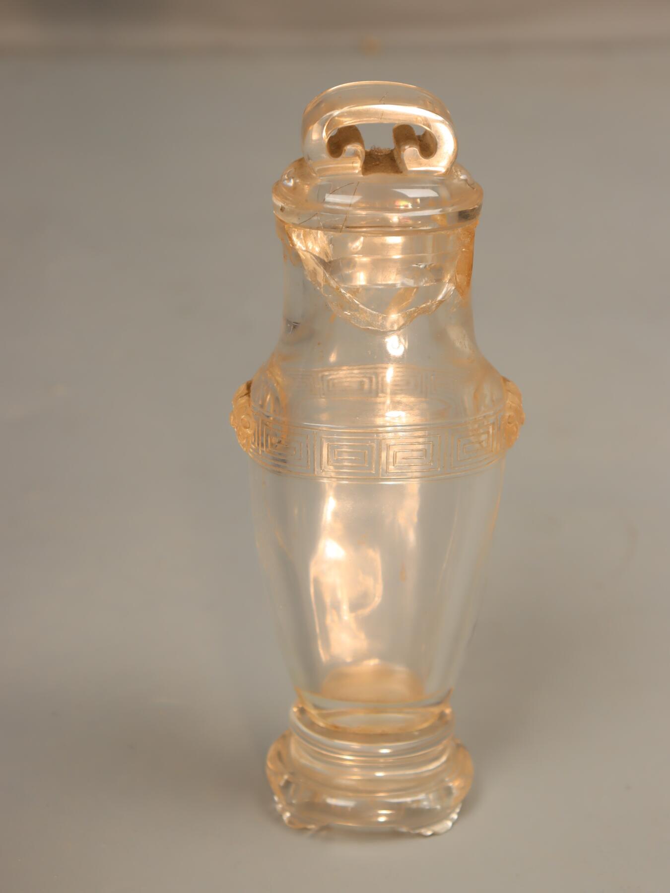 承乾2025迎春文物艺术品拍卖会 水晶摆瓶 清代 20.5*7.5cm 水晶
