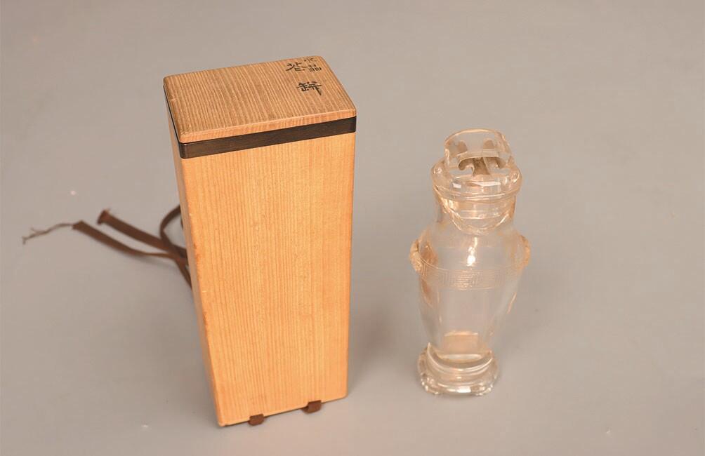 承乾2025迎春文物艺术品拍卖会 水晶摆瓶 清代 20.5*7.5cm 水晶