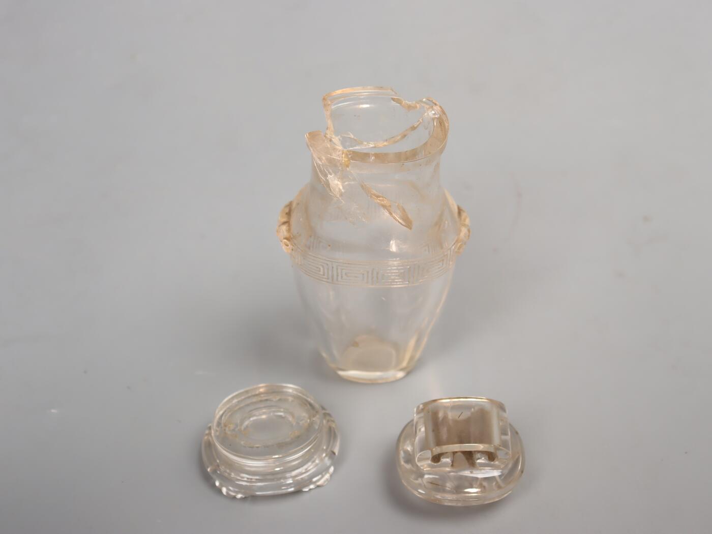 承乾2025迎春文物艺术品拍卖会 水晶摆瓶 清代 20.5*7.5cm 水晶