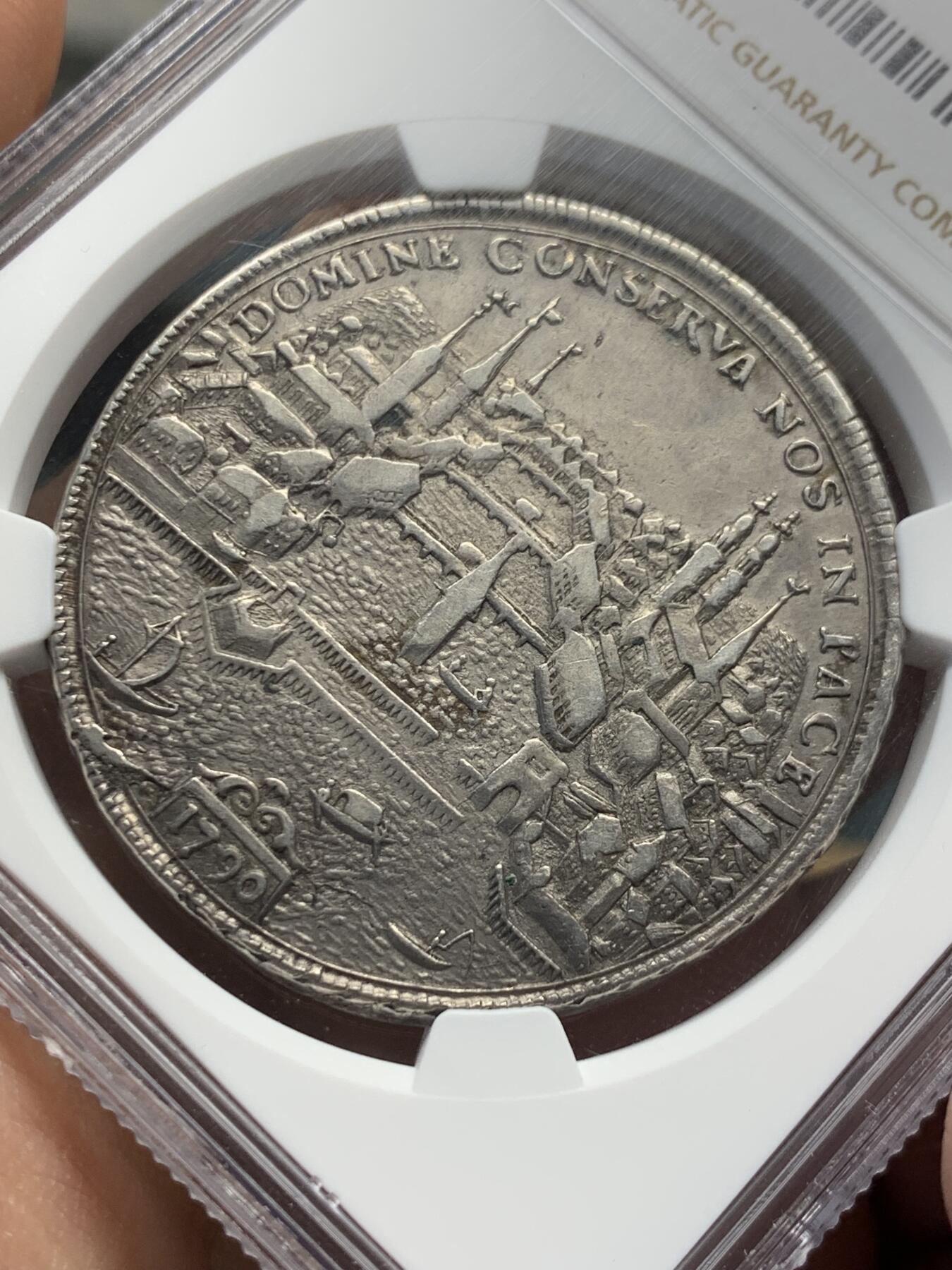 《竞宝斋》第372场 周日，周一 2场连拍 （全场包邮） NGC AU50 瑞士 1790年 苏黎世 景观泰勒大银币 非常见版本