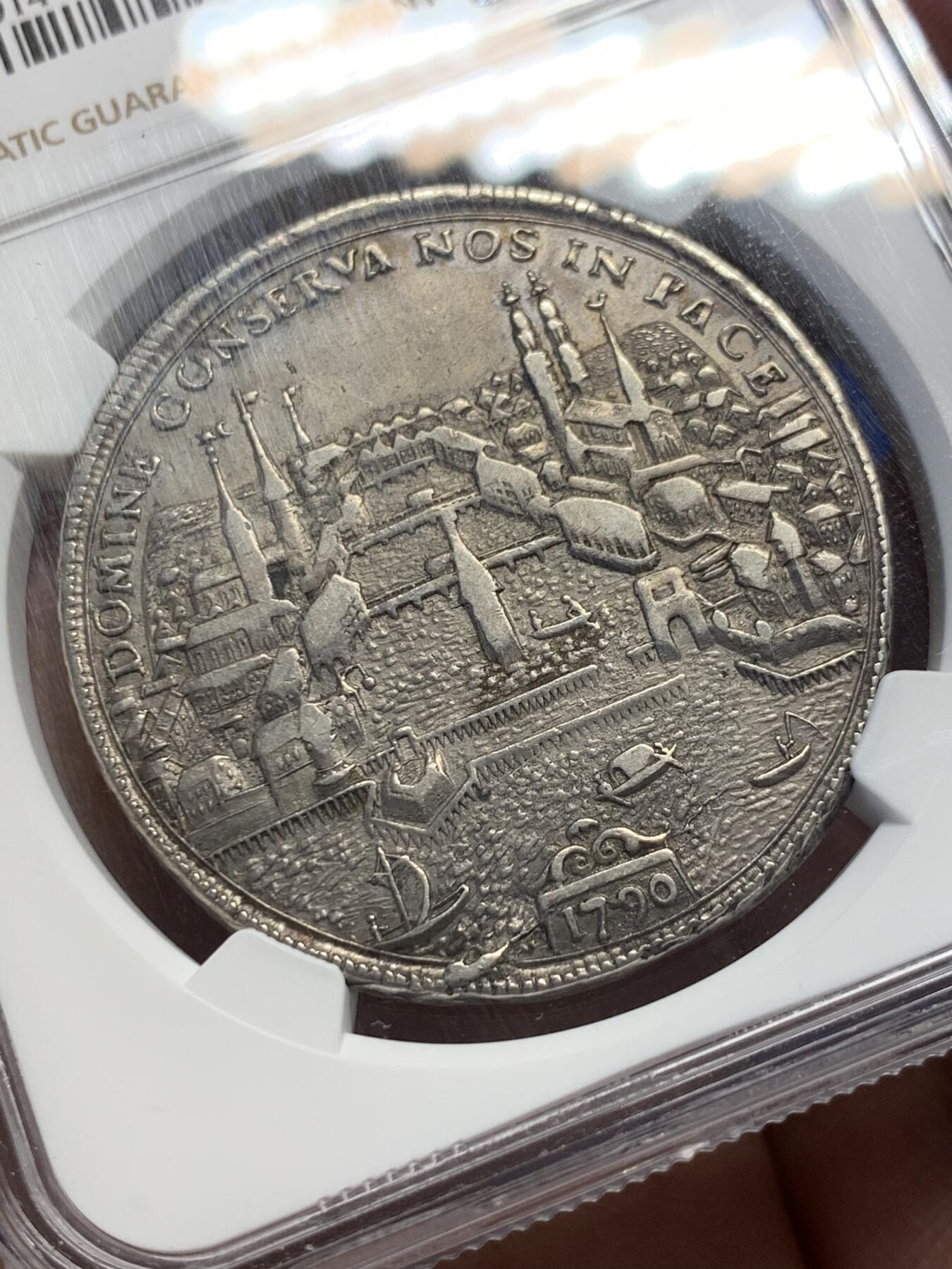 《竞宝斋》第372场 周日，周一 2场连拍 （全场包邮） NGC AU50 瑞士 1790年 苏黎世 景观泰勒大银币 非常见版本