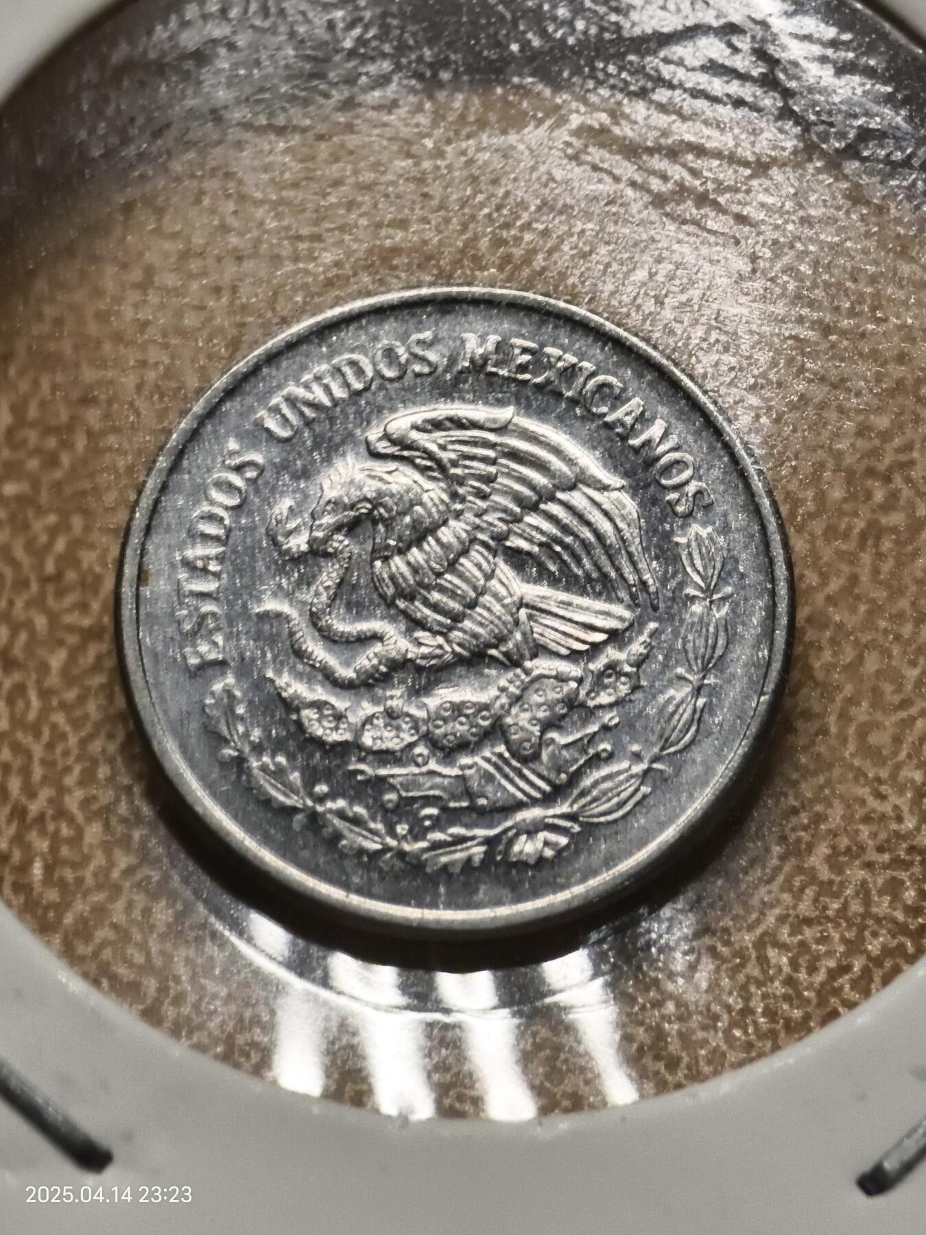 思丞收藏新店开张　散币第10场 0元起拍 可预留 无佣金 墨西哥2002unc