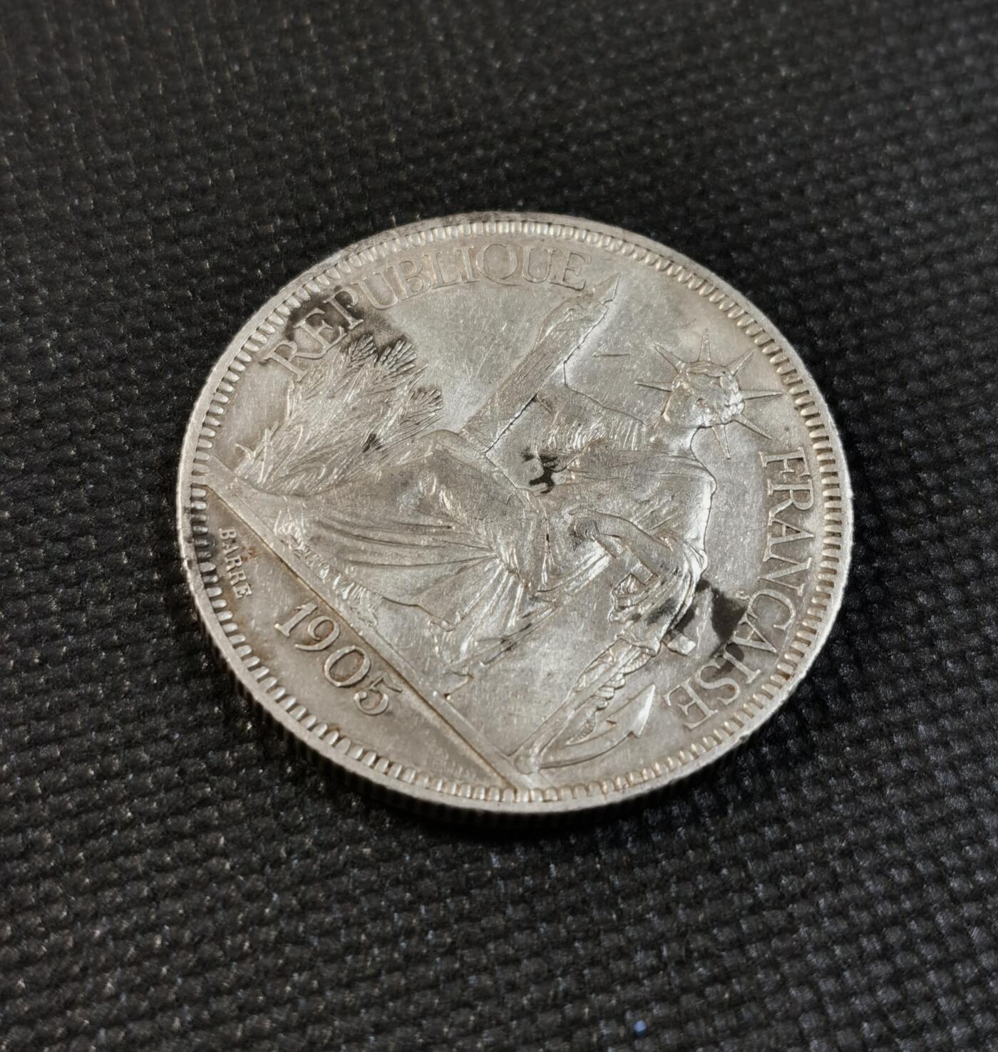  甄臻铺-世界币章拍卖（第13期）送拍享返佣金等优惠多多 法属坐洋1905 1P 原味带光