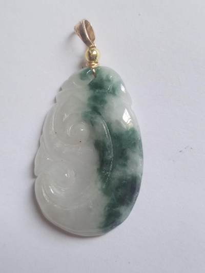 玉石 手串 手镯 手链专场 翡翠挂件。