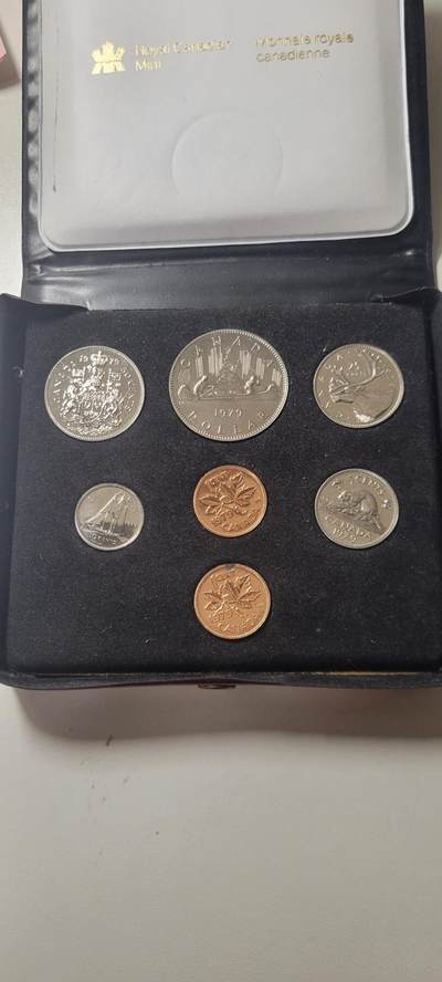 2025第十四期 加拿大1979年精制套币 少见皮套盒装帧