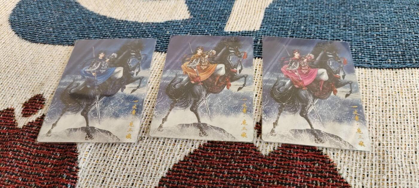 秋原瞳的小店第12期（妹卡专场） 卡德曼粗闪三娘三色一套，编号109.048.074