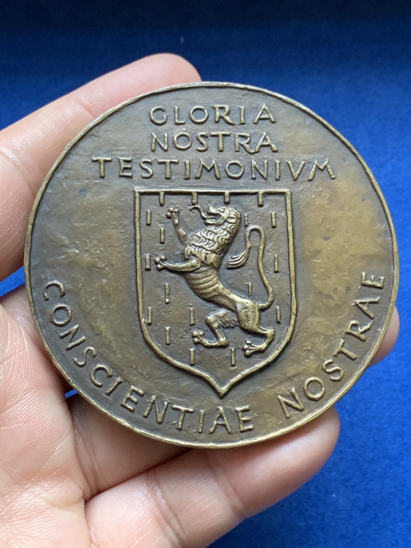 《竞宝斋》第375场 周日，周一，周二 3场连拍 （全场包邮） 1945年法国医学家皮埃尔·阿姆维尔纪念大铜章 162.4g 67.7mm