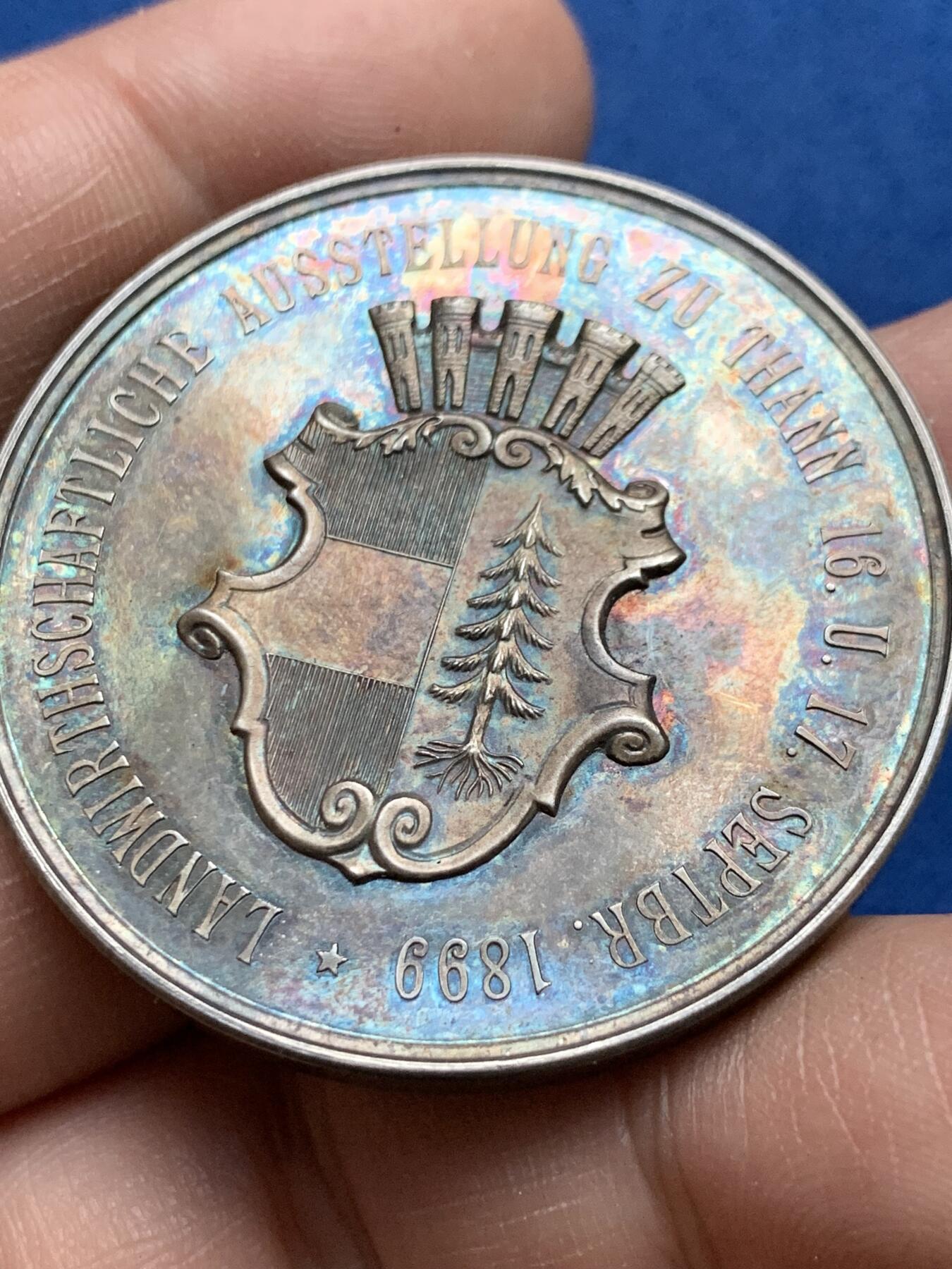 《竞宝斋》第375场 周日，周一，周二 3场连拍 （全场包邮） 德国1899年阿尔萨斯农业展镀银铜章，带原盒，31.5克，43mm