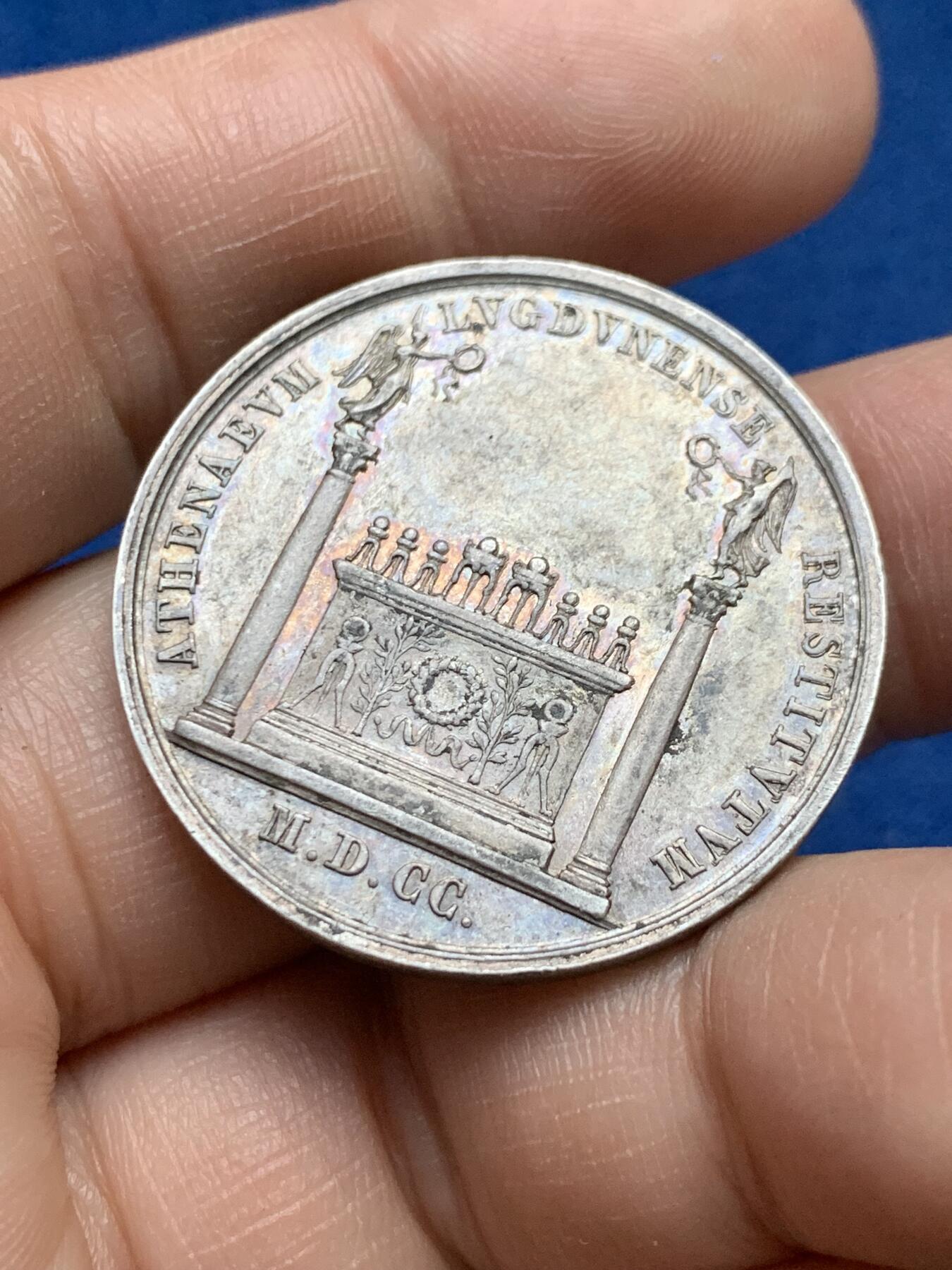 《竞宝斋》第375场 周日，周一，周二 3场连拍 （全场包邮） 法国里昂文学院银质代币，15.58g，33.5mm，蜜蜂边铭