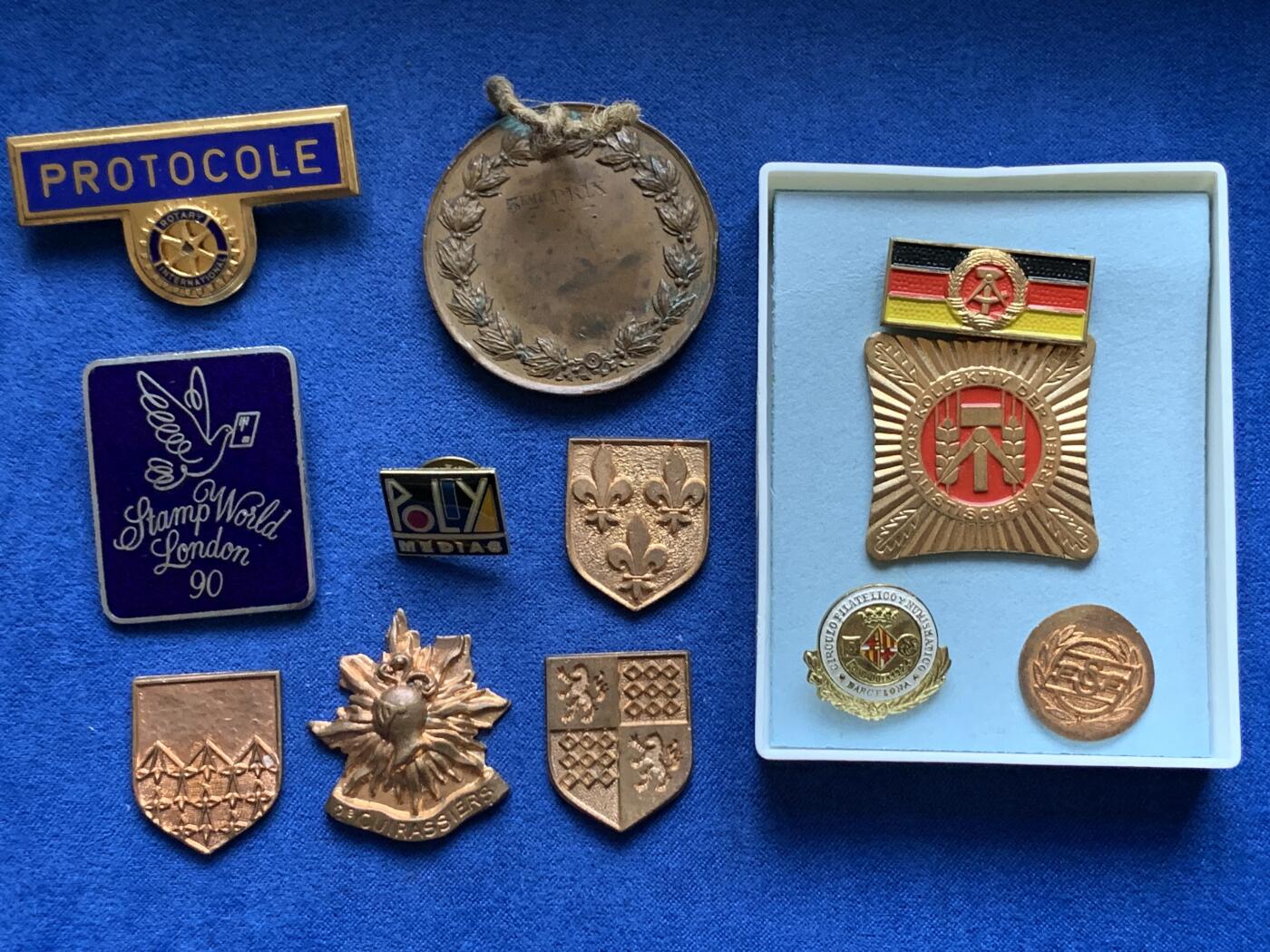 《竞宝斋》第375场 周日，周一，周二 3场连拍 （全场包邮） 外国章牌十枚 总重约114g