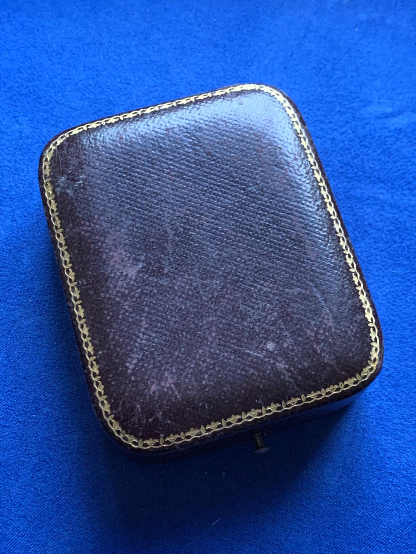 《竞宝斋》第375场 周日，周一，周二 3场连拍 （全场包邮） 1934年法国商船海运纪念章 镀银铜 带盒 10.88g 27.2mm