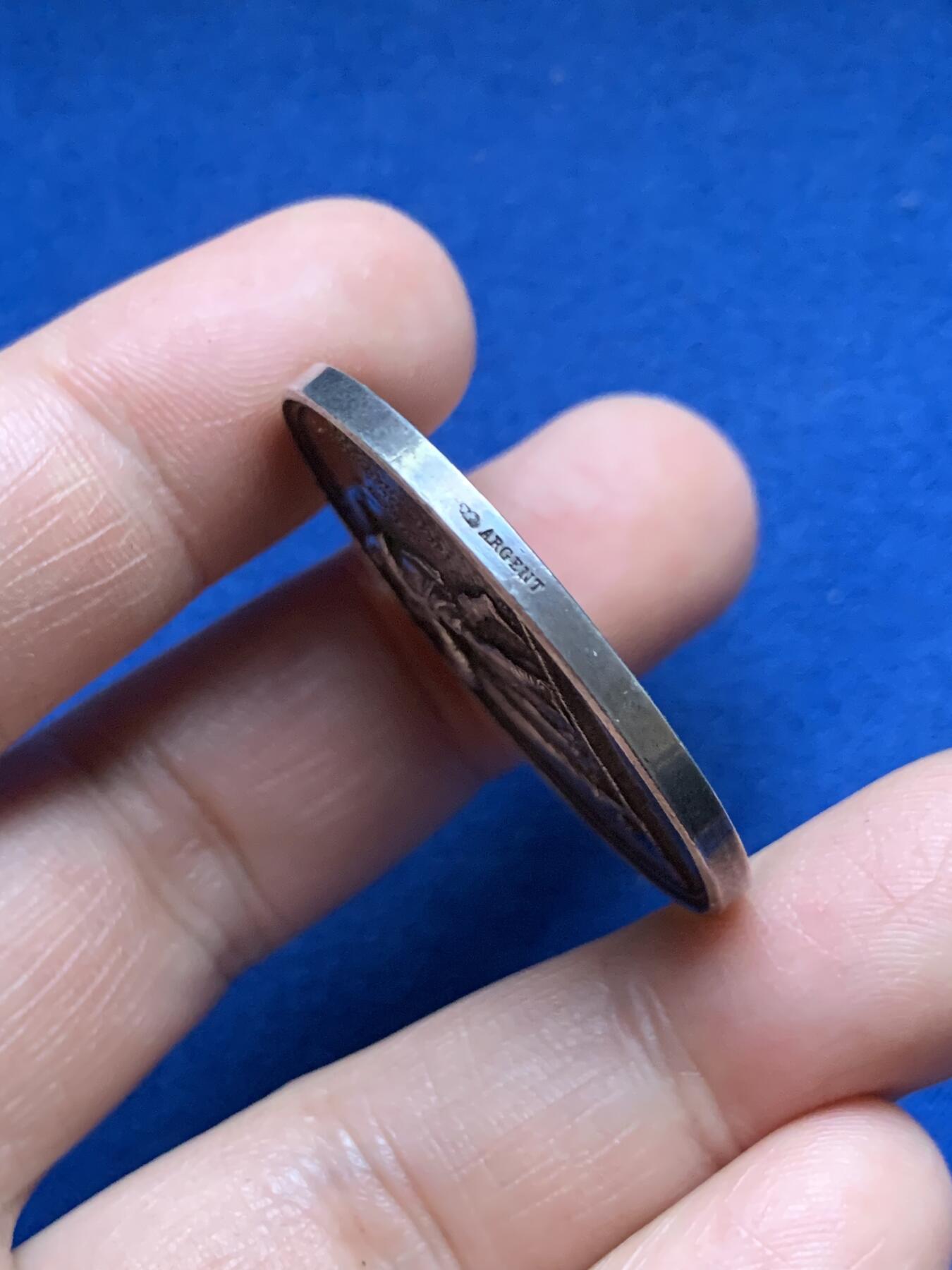 《竞宝斋》第375场 周日，周一，周二 3场连拍 （全场包邮） 法国婚姻与爱情纪念银章，22.4g，36.7mm，丰饶角边铭