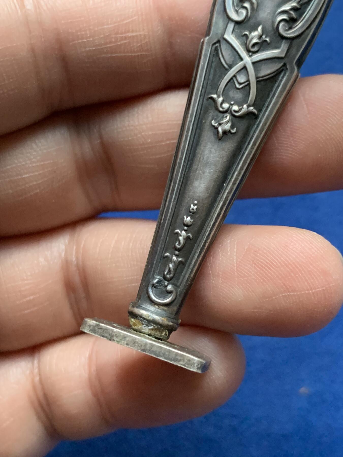 《竞宝斋》第375场 周日，周一，周二 3场连拍 （全场包邮） 法国银质火漆印，14.58g，8.2厘米长，带野猪头标