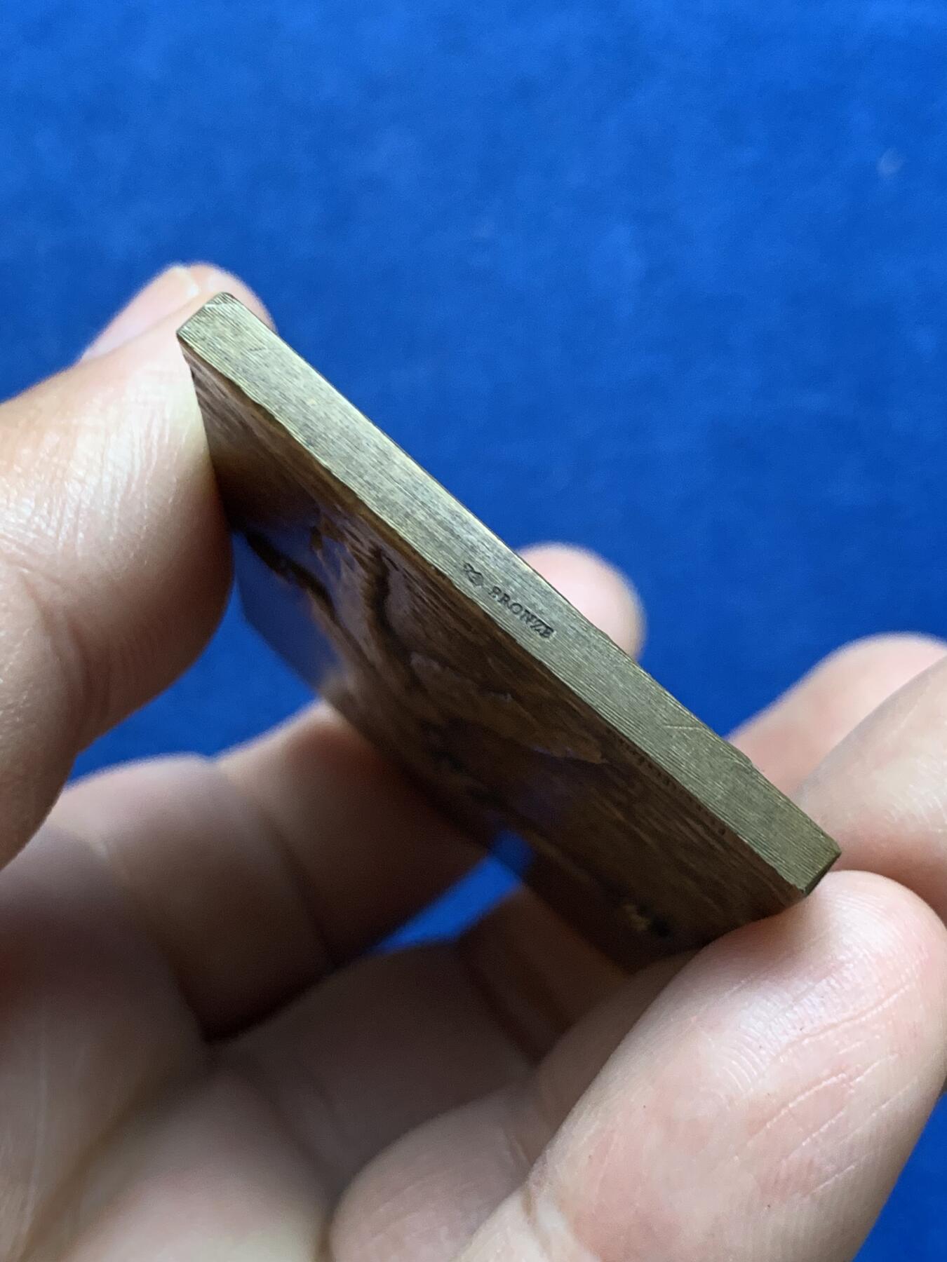 《竞宝斋》第375场 周日，周一，周二 3场连拍 （全场包邮） 名家Baudichon作播种农业方章 带盒 81.65g 41.8*63mm 丰饶角铜标