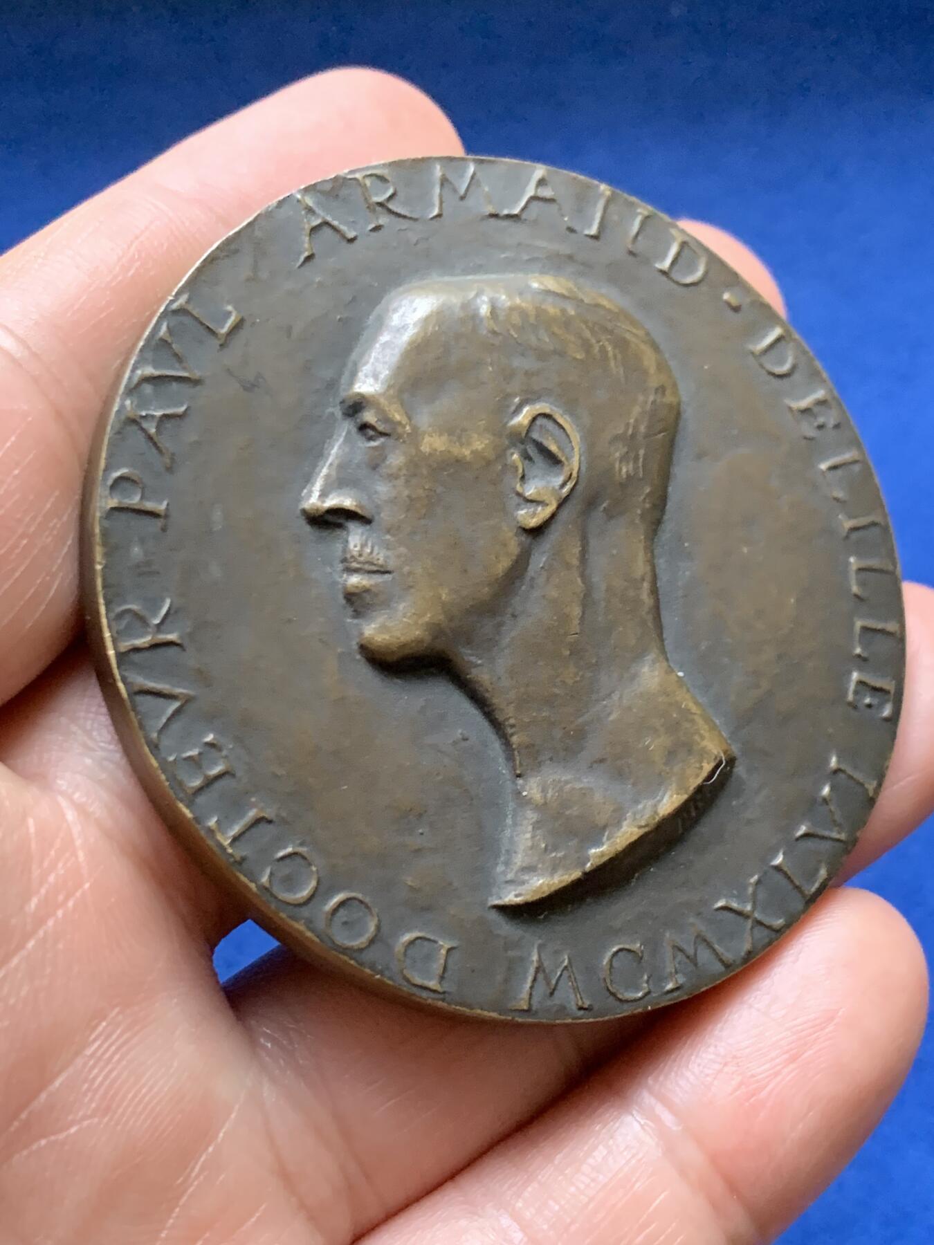 《竞宝斋》第375场 周日，周一，周二 3场连拍 （全场包邮） 1946年法国医学教授Paul Armand纪念铜章 115.4g 59.2mm