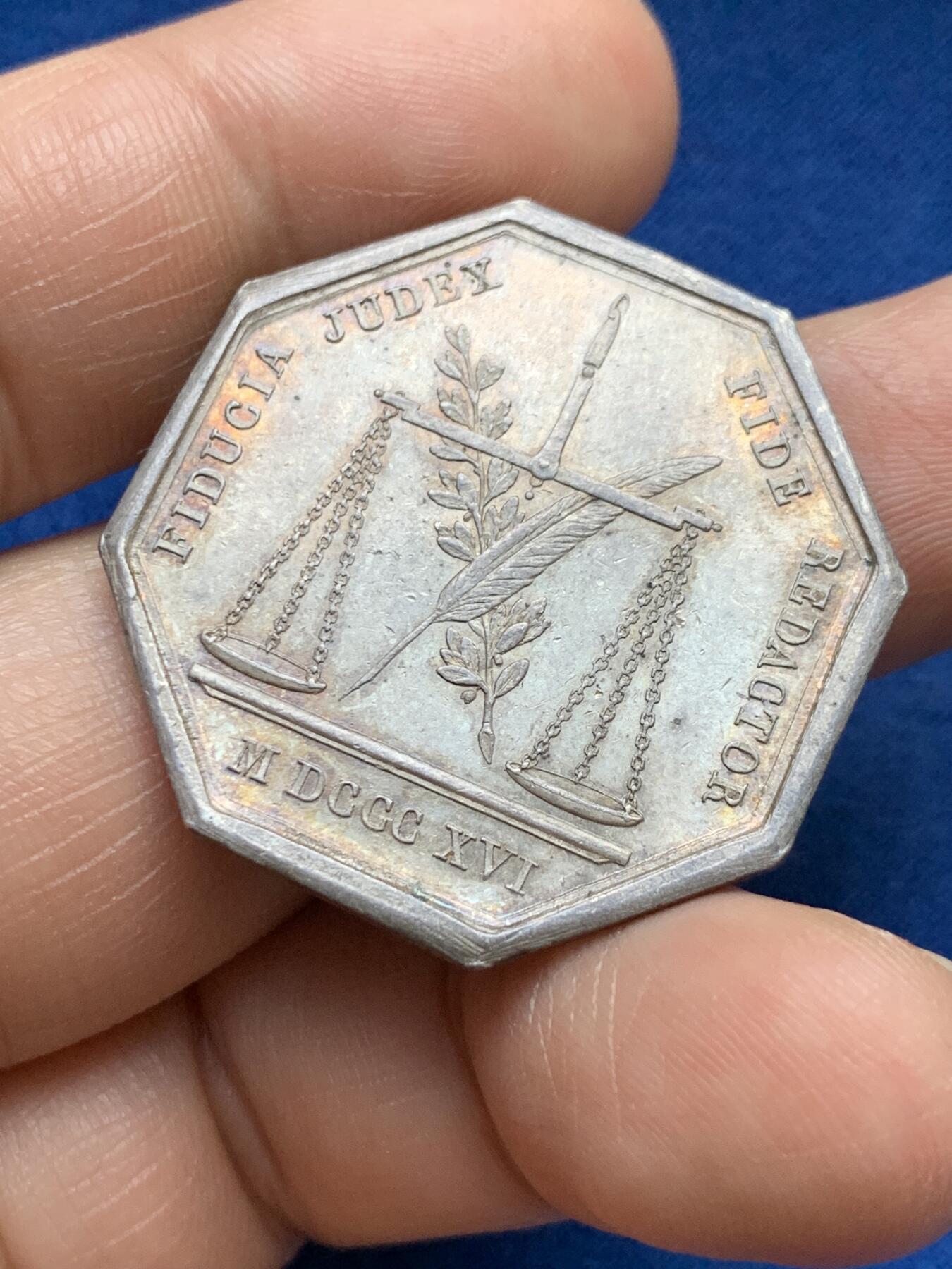 《竞宝斋》第375场 周日，周一，周二 3场连拍 （全场包邮） 法国JETON银质八角，蓬图瓦兹的公证员，直径34.0毫米，克重16.55  边铭：早期光边原铸