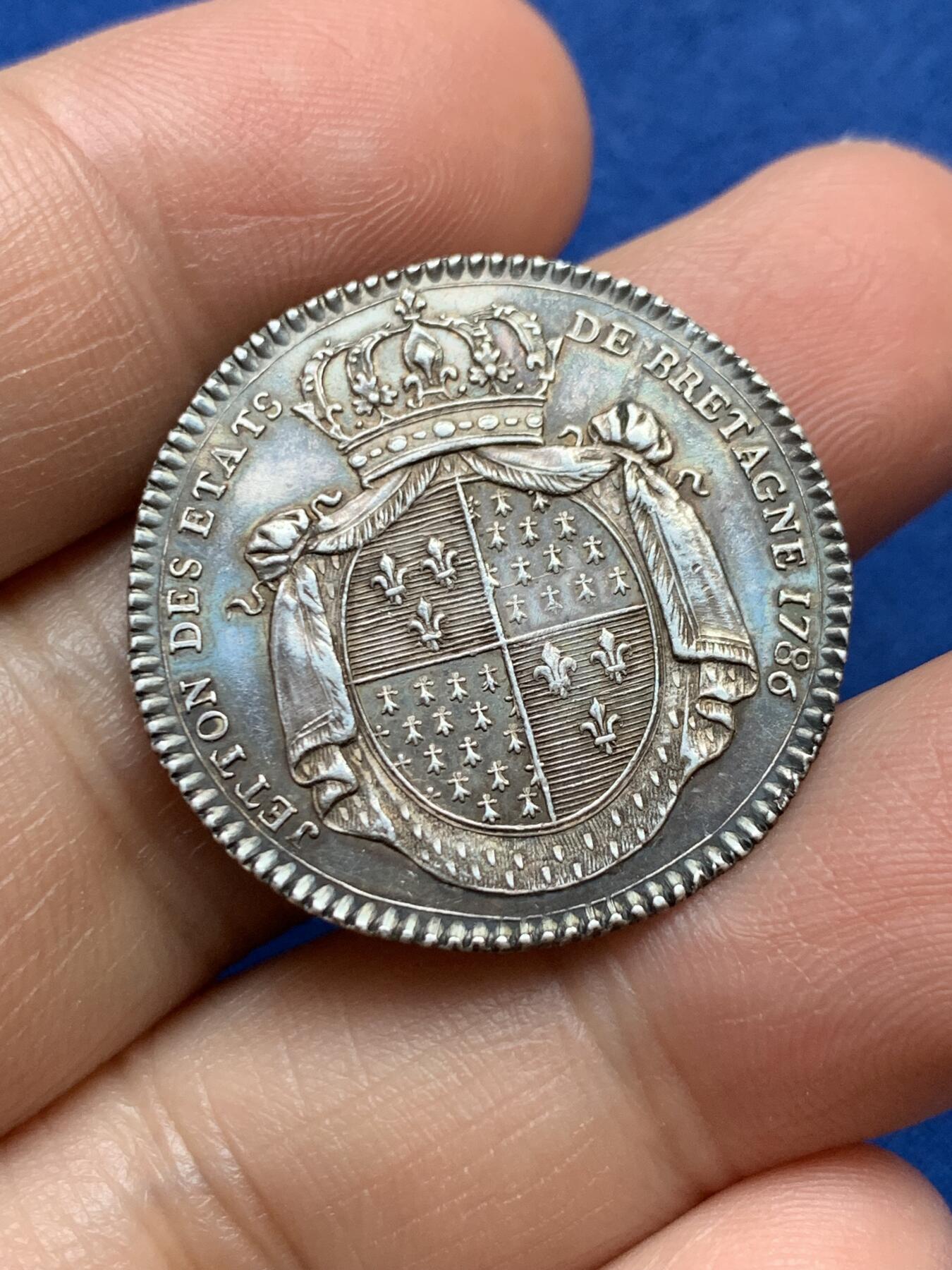 《竞宝斋》第375场 周日，周一，周二 3场连拍 （全场包邮） 法国路易十六头像布列塔尼州圆形银质jeton，5.7g，直径28.6mm