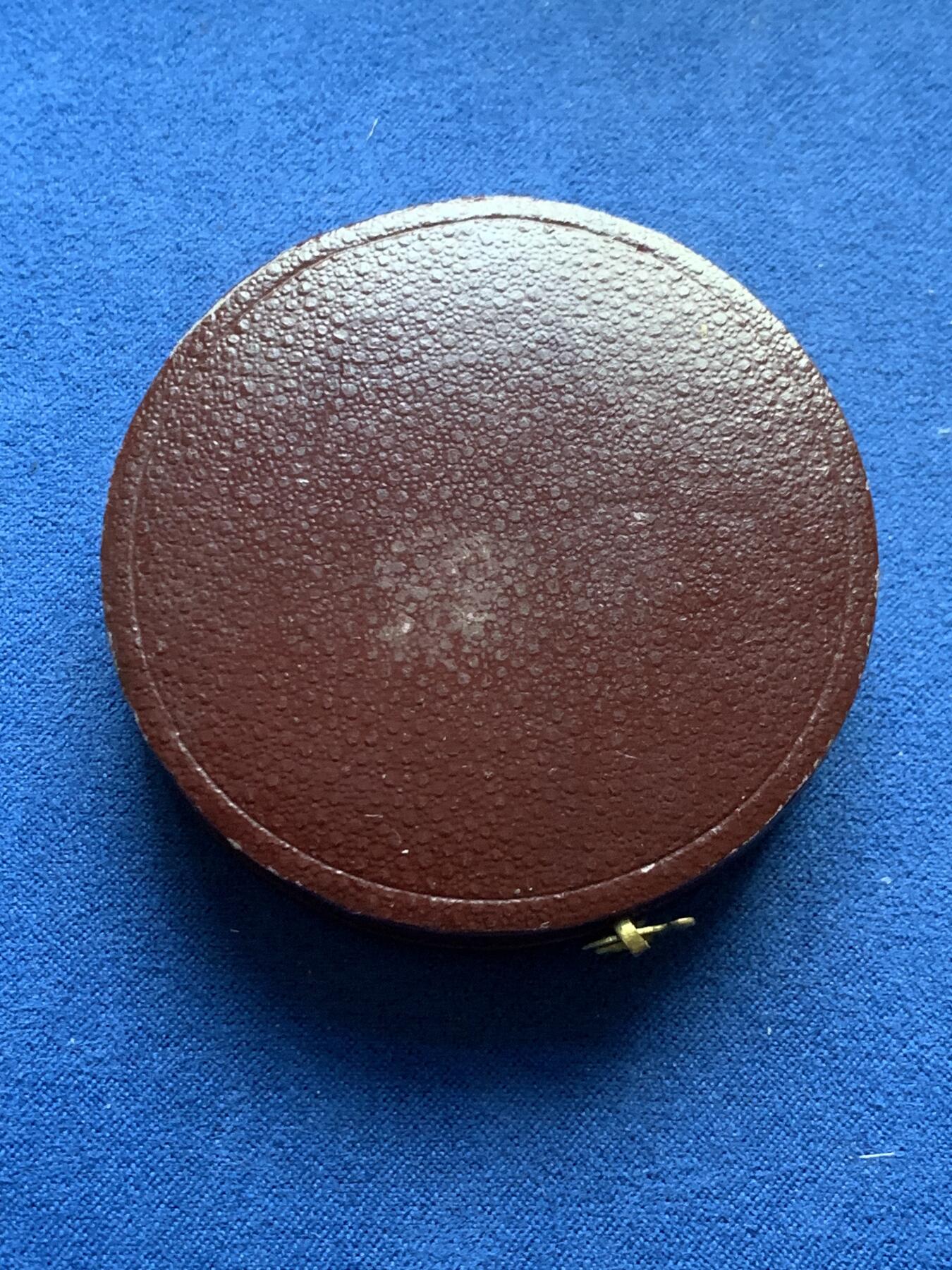 《竞宝斋》第375场 周日，周一，周二 3场连拍 （全场包邮） 1916年法国巴黎城市纪念银章 丰饶角1银 带盒 65.85g 50mm