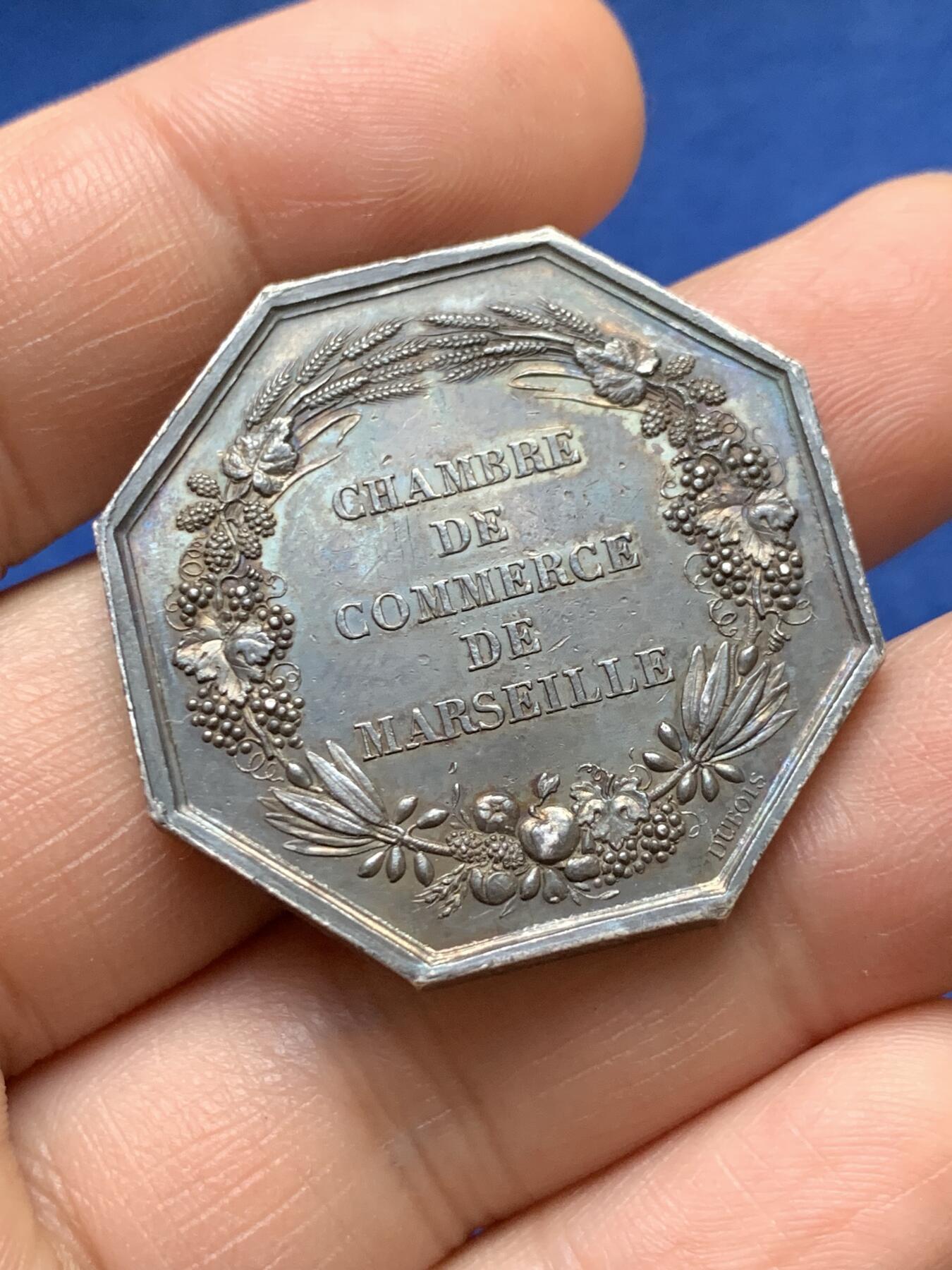 《竞宝斋》第375场 周日，周一，周二 3场连拍 （全场包邮） 法国路易菲利普一世 马赛商会八角银质代币，19.15g，34.9mm，少见船锚+C边铭（1841-1842）