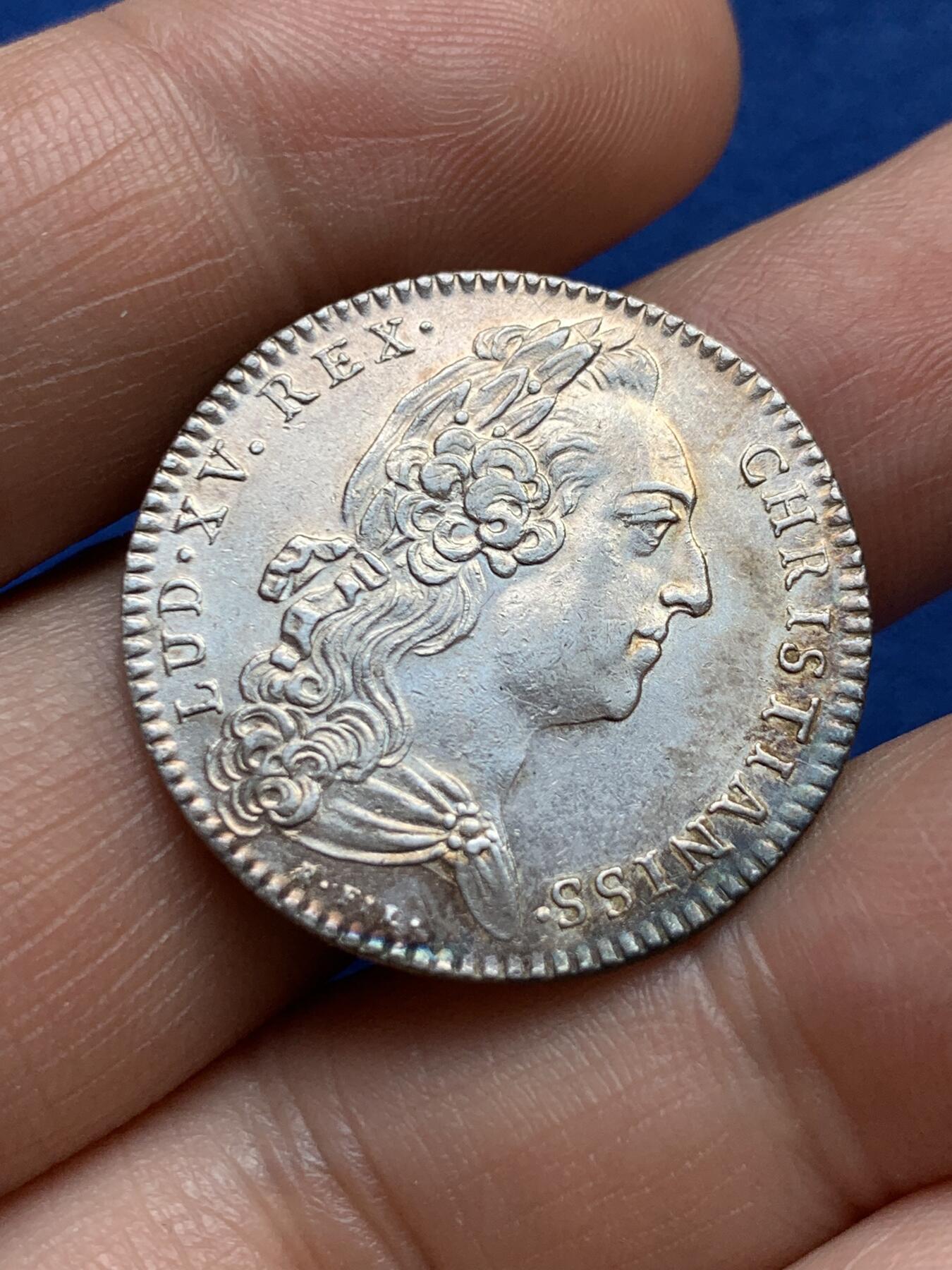 《竞宝斋》第375场 周日，周一，周二 3场连拍 （全场包邮） 法国路易十五头像巴约讷商会圆形银质jeton，7.35g，28.3mm