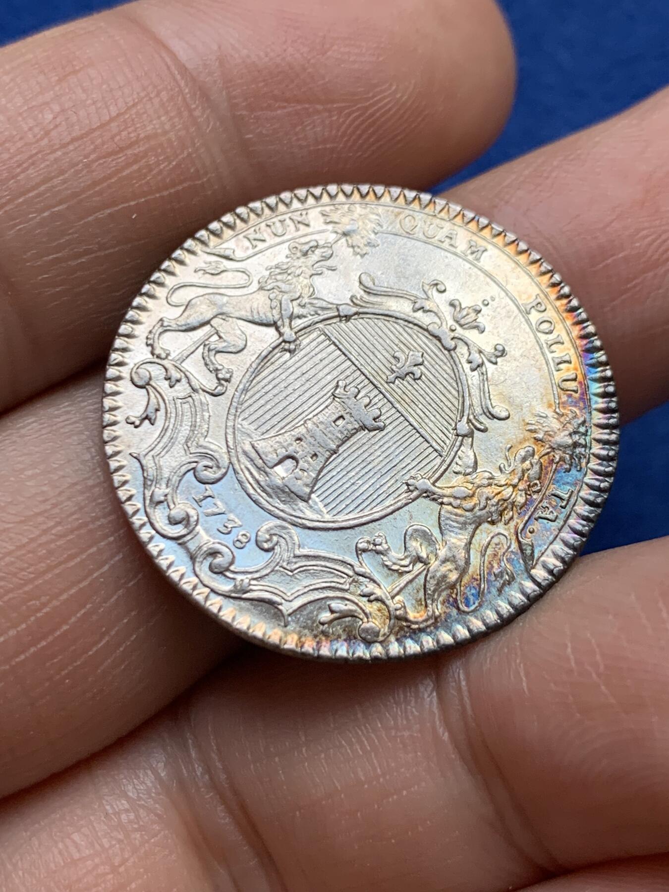 《竞宝斋》第375场 周日，周一，周二 3场连拍 （全场包邮） 法国路易十五头像巴约讷商会圆形银质jeton，7.35g，28.3mm