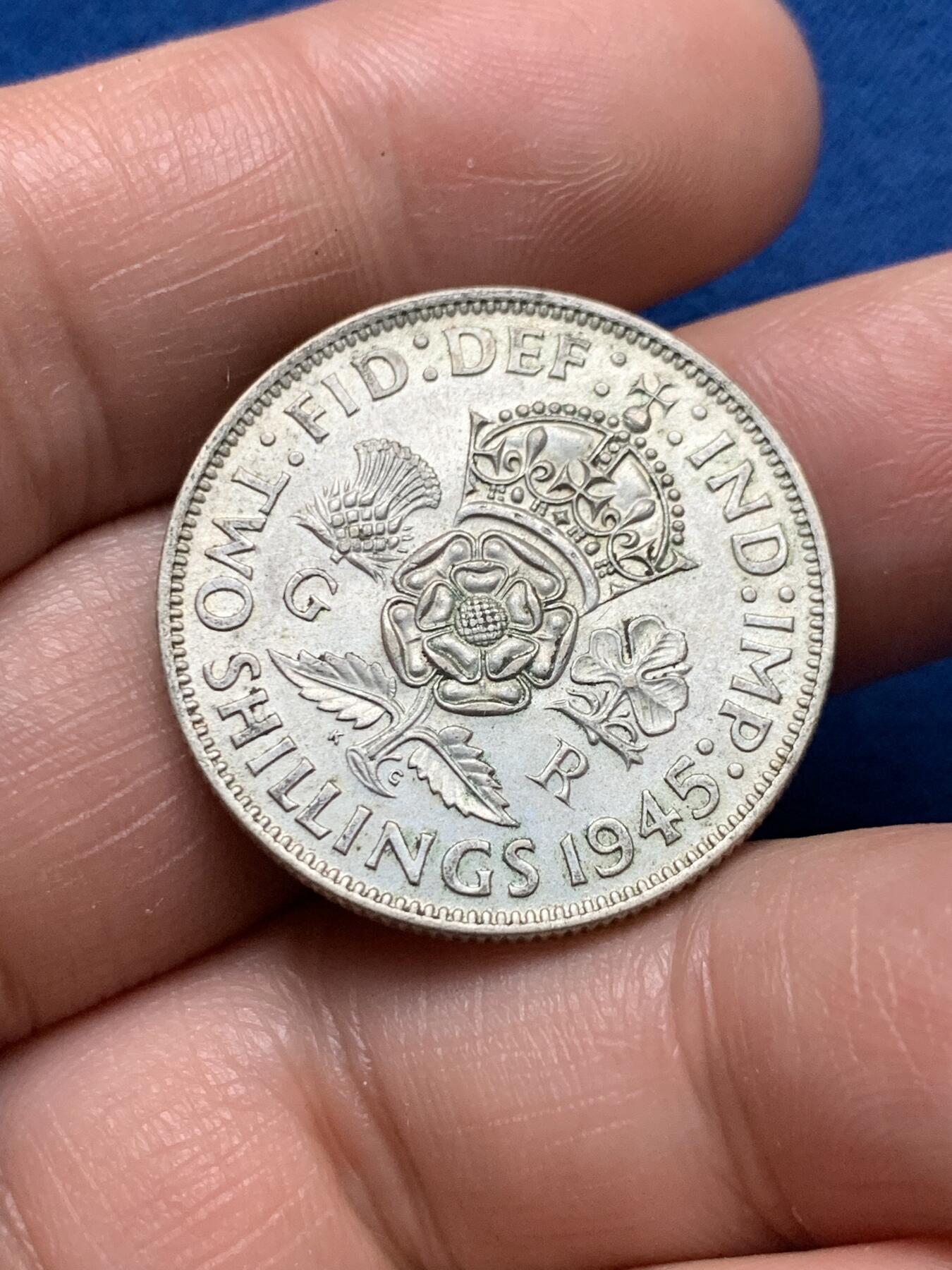 《竞宝斋》第373场 周日，周一，周二 3场连拍 （全场包邮） 英国 1945年 乔治六世 2先令银币