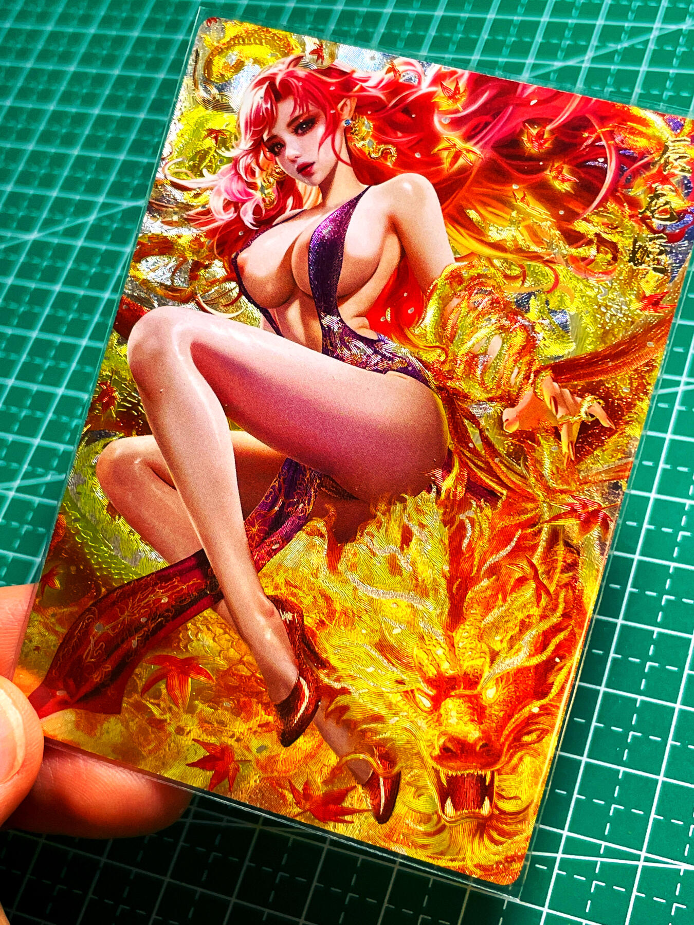 显眼宝第11期 私人收藏拍卖 痴情不是罪过～ 卡玩帕克卡牌 季度特卡辰龙姬 秋龙 龙很震撼 粗闪卡一张 63*88