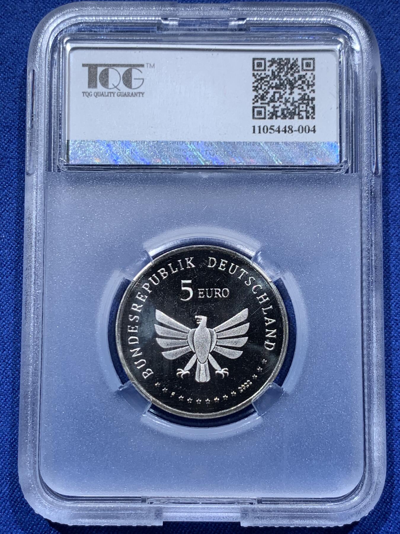 《竞宝斋》第373场 周日，周一，周二 3场连拍 （全场包邮） TQG PF66CA 德国2022年奇妙的昆虫世界系列-昆虫王国5欧元彩色纪念币F版 发行量：125万