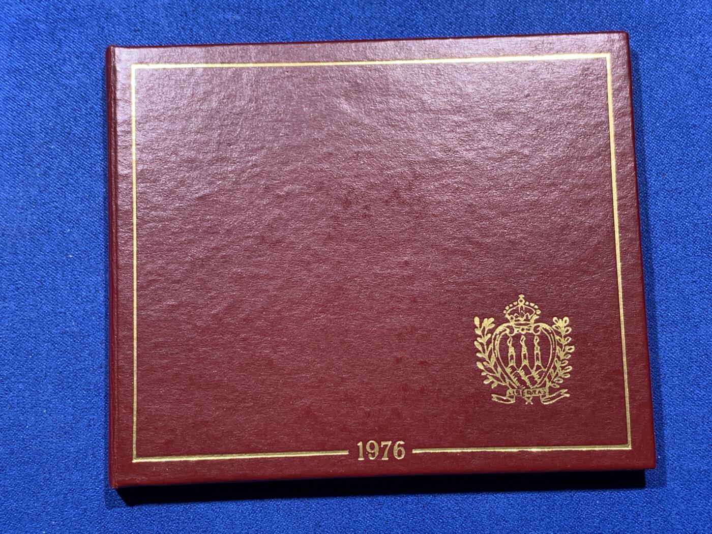 《竞宝斋》第373场 周日，周一，周二 3场连拍 （全场包邮） 卡装 1976年圣马力诺20年的社会保障500里拉银币