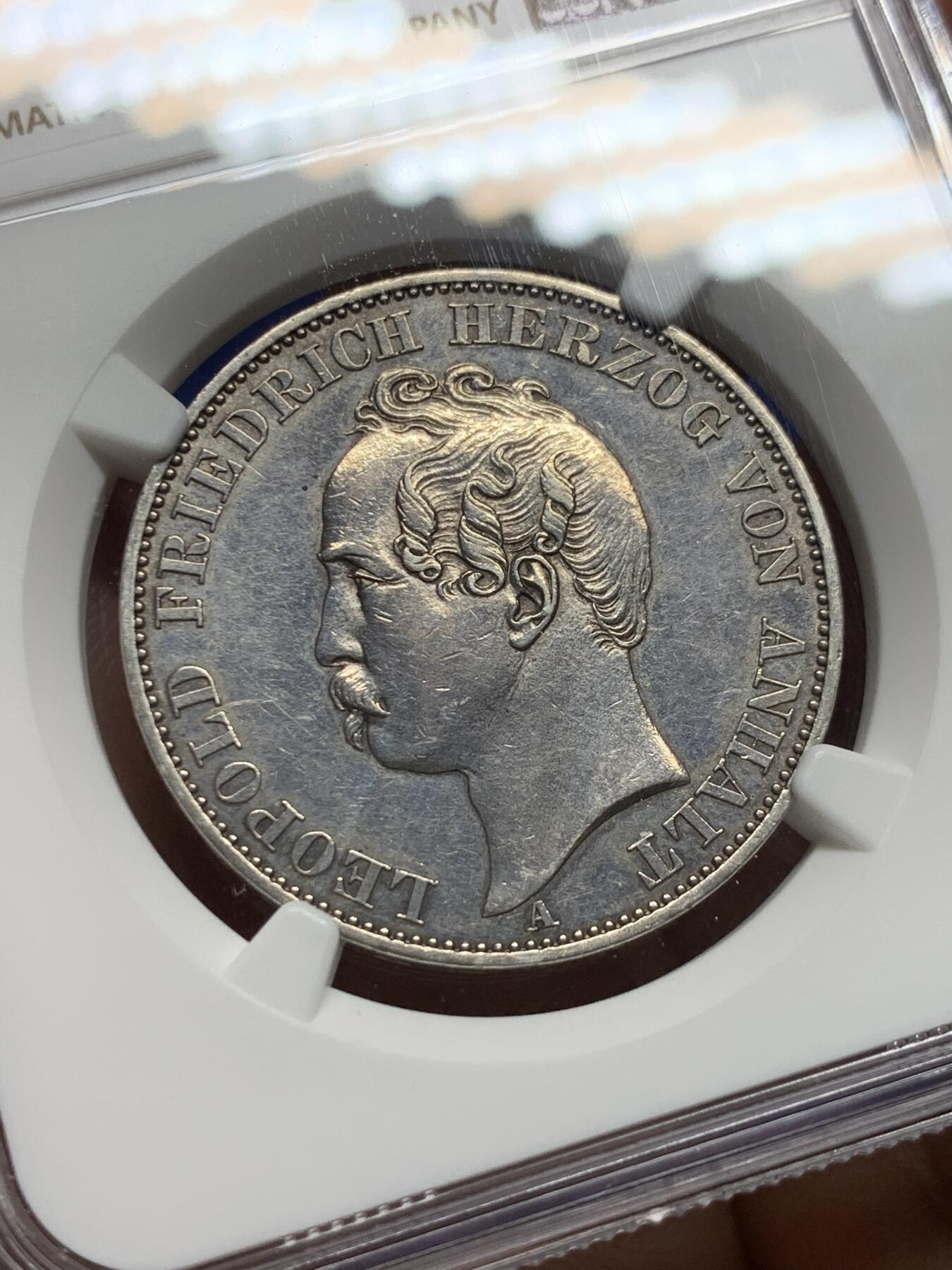 《竞宝斋》第373场 周日，周一，周二 3场连拍 （全场包邮） NGC AUD 德国1863年安哈特-德绍1泰勒银币 铸造用于庆祝安哈特公国重新联合