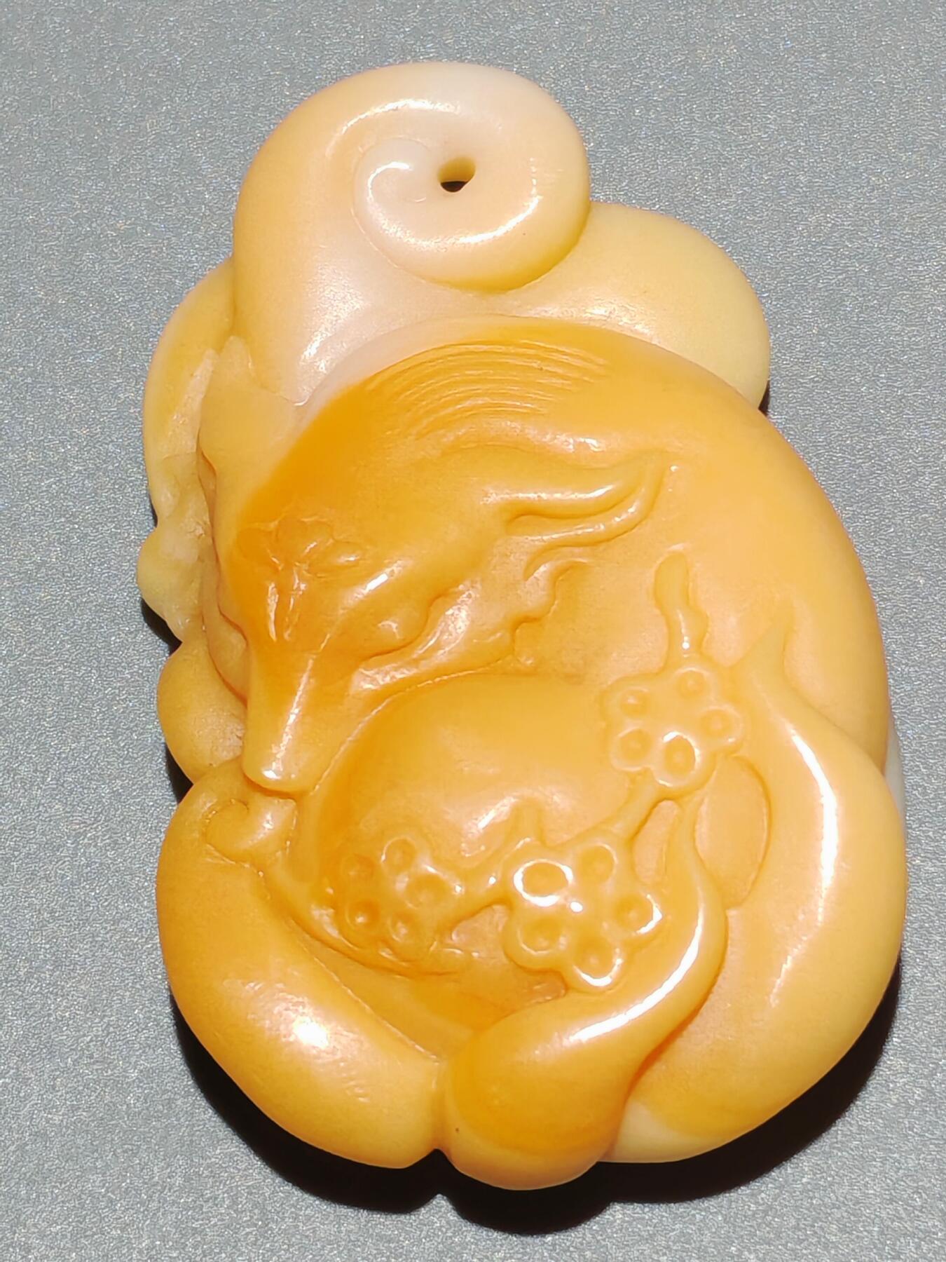 ❤️缅黄精品九尾狐吊坠(30099) 尺寸59.6*38.1*14mm重量39.2g