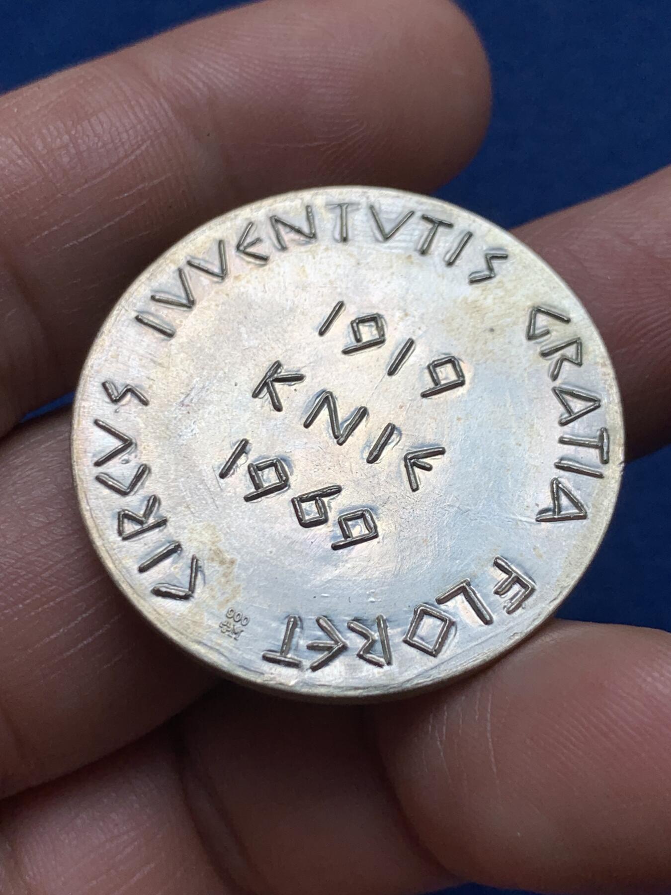 《竞宝斋》第373场 周日，周一，周二 3场连拍 （全场包邮） 瑞士汉斯·埃尔尼银章 1919-1969“马戏团骑士50周年”银章 900银 20.4克 34.1mm