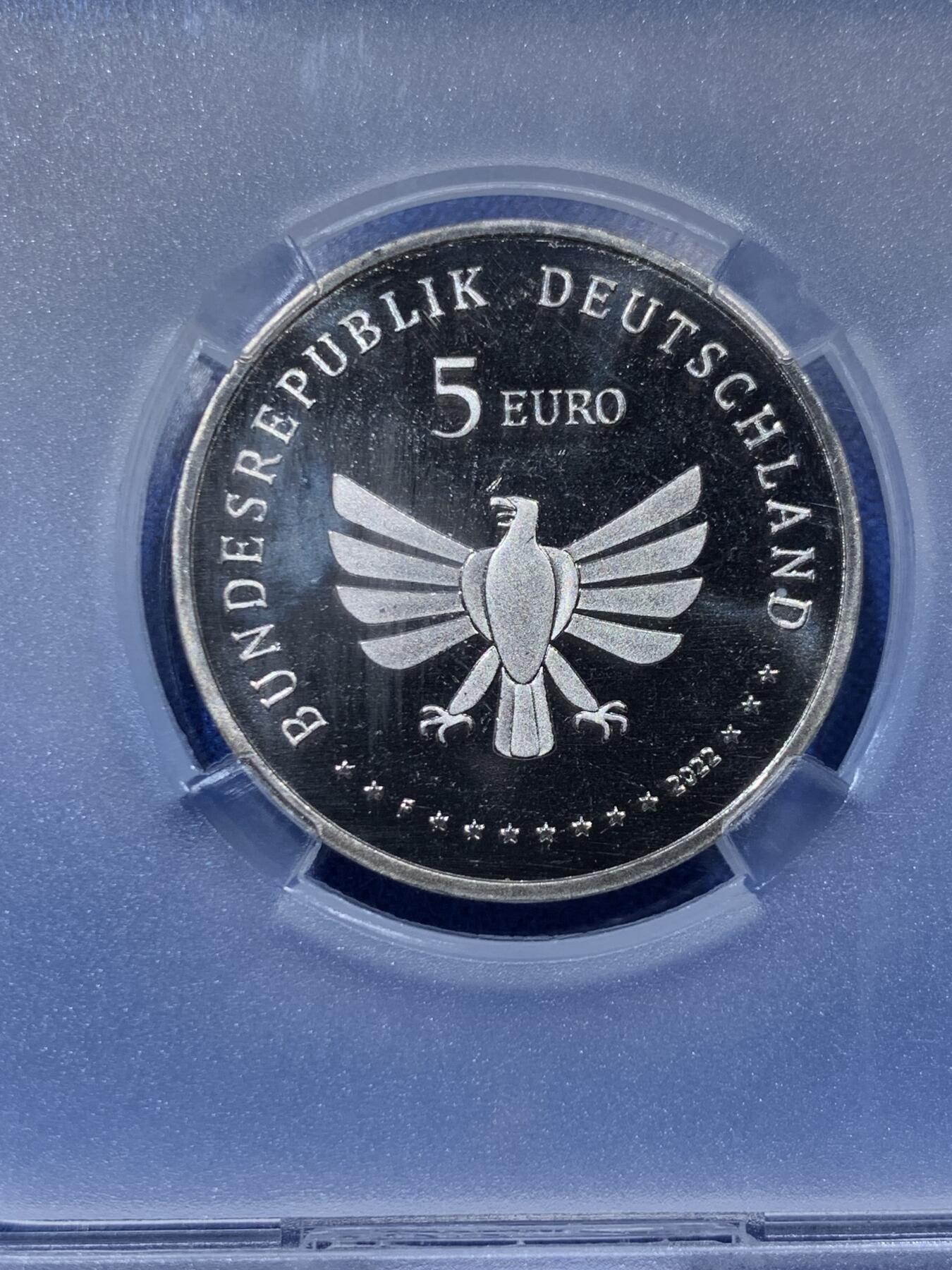 《竞宝斋》第373场 周日，周一，周二 3场连拍 （全场包邮） TQG PF66CA 德国2022年奇妙的昆虫世界系列-昆虫王国5欧元彩色纪念币F版 发行量：125万