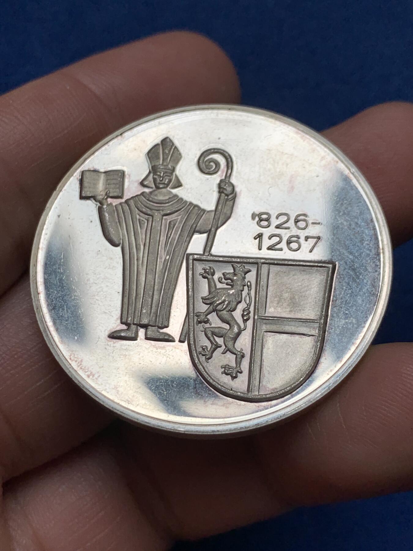 《竞宝斋》第373场 周日，周一，周二 3场连拍 （全场包邮） 德国 拉多尔夫采尔 博登斯 教堂 景观银章 精致感强 986银 29.9克 40.2mm 细节见图