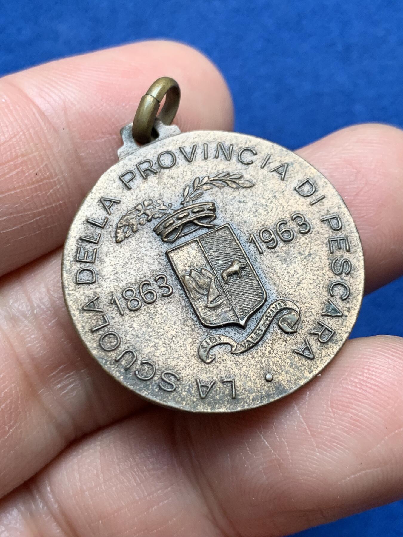 《竞宝斋》第373场 周日，周一，周二 3场连拍 （全场包邮） 意大利佩斯卡拉·加布里埃尔·邓南遮 1863-1963 百年奖章 12.3克 28.5mm