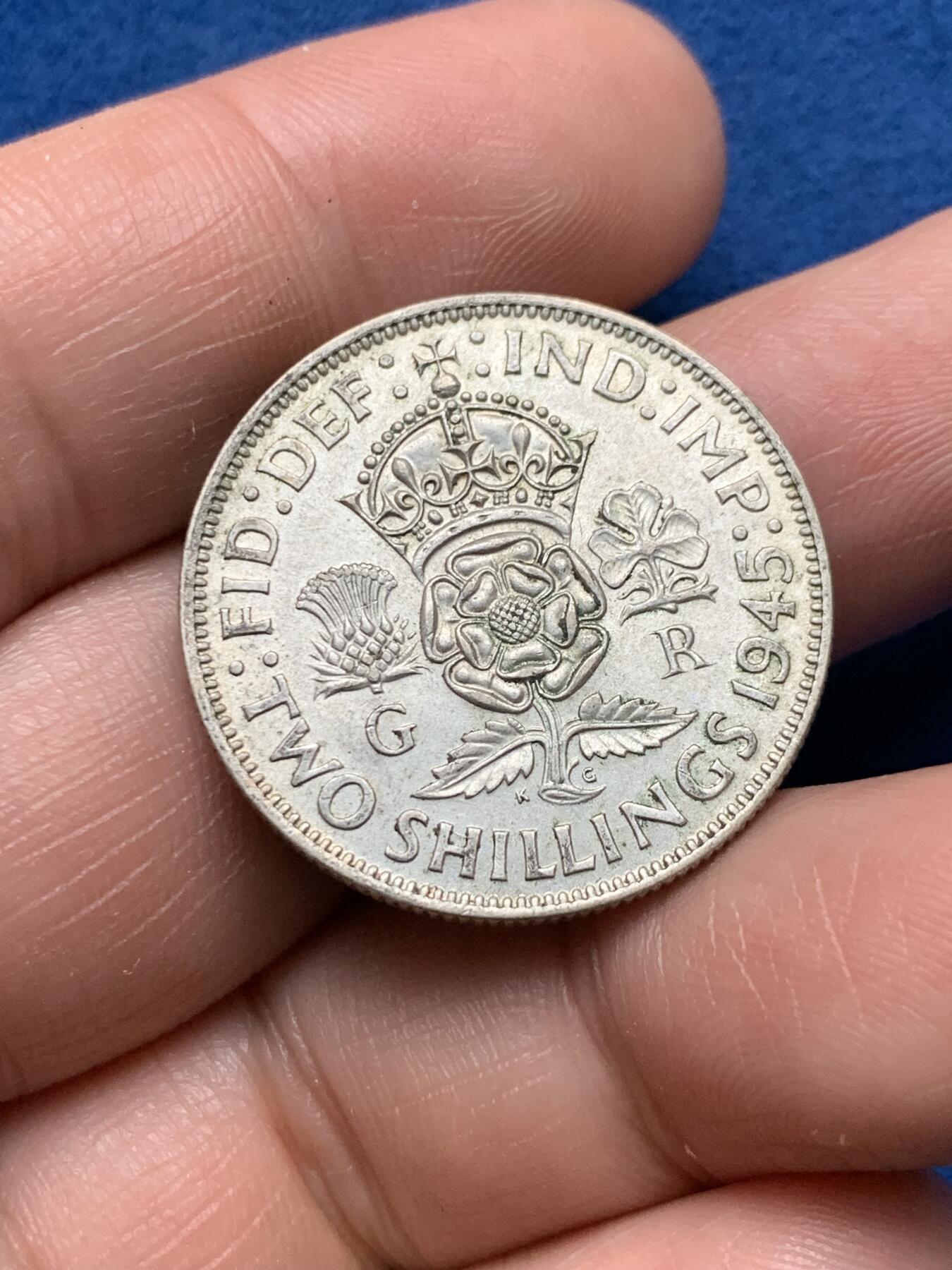 《竞宝斋》第373场 周日，周一，周二 3场连拍 （全场包邮） 英国 1945年 乔治六世 2先令银币