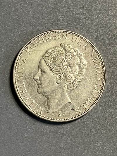 1933年荷兰银币2.5盾保真 - 1933年荷兰银币2.5盾保真